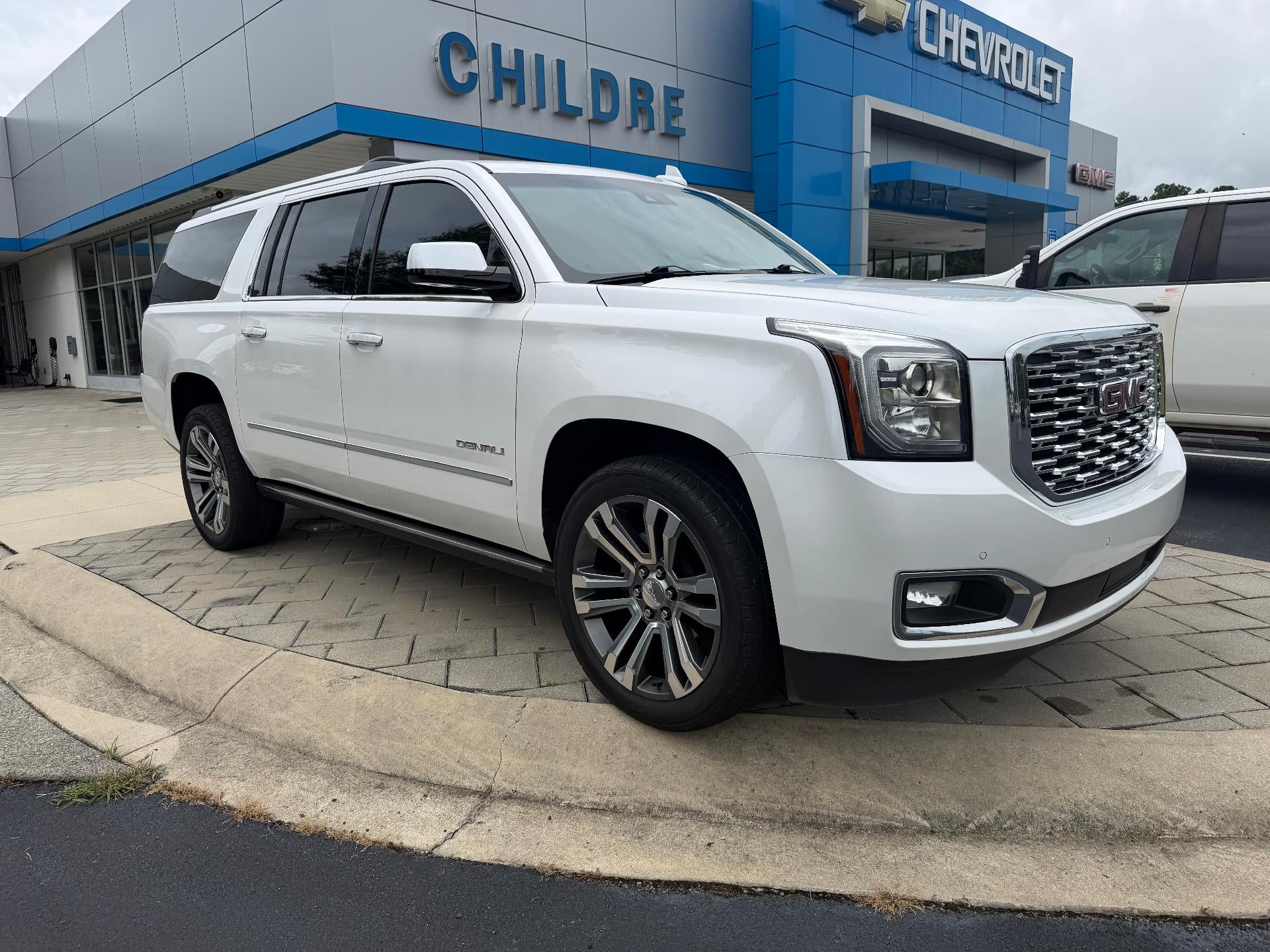 White Frost Tricoat 2018 GMC Yukon XL Denali RWD SUV / Crossover 4X2 Automatic