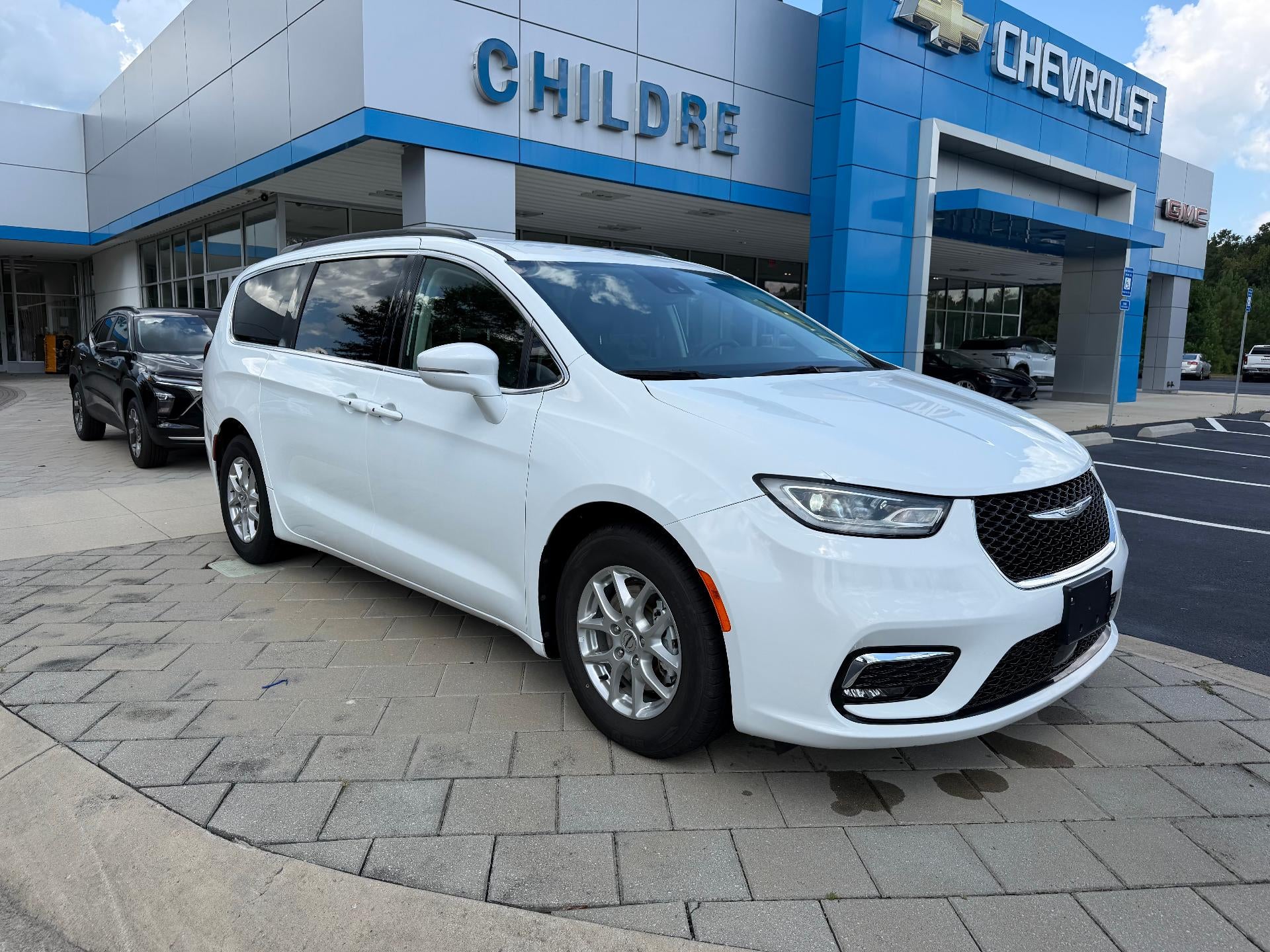  2022 Chrysler Pacifica Touring L FWD   
