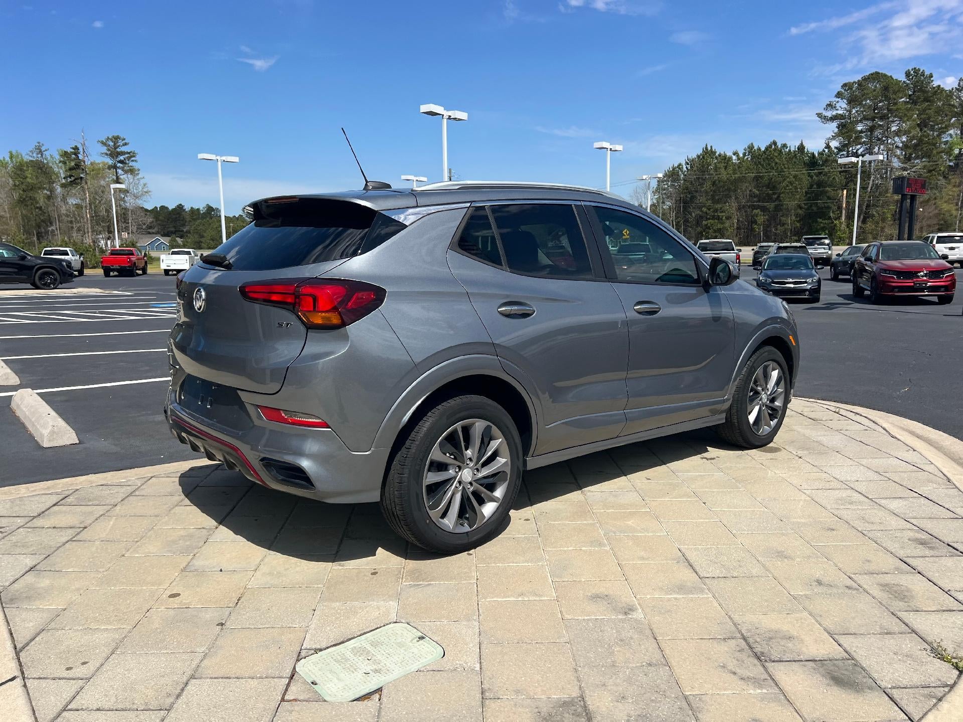 View vehicle photo 5