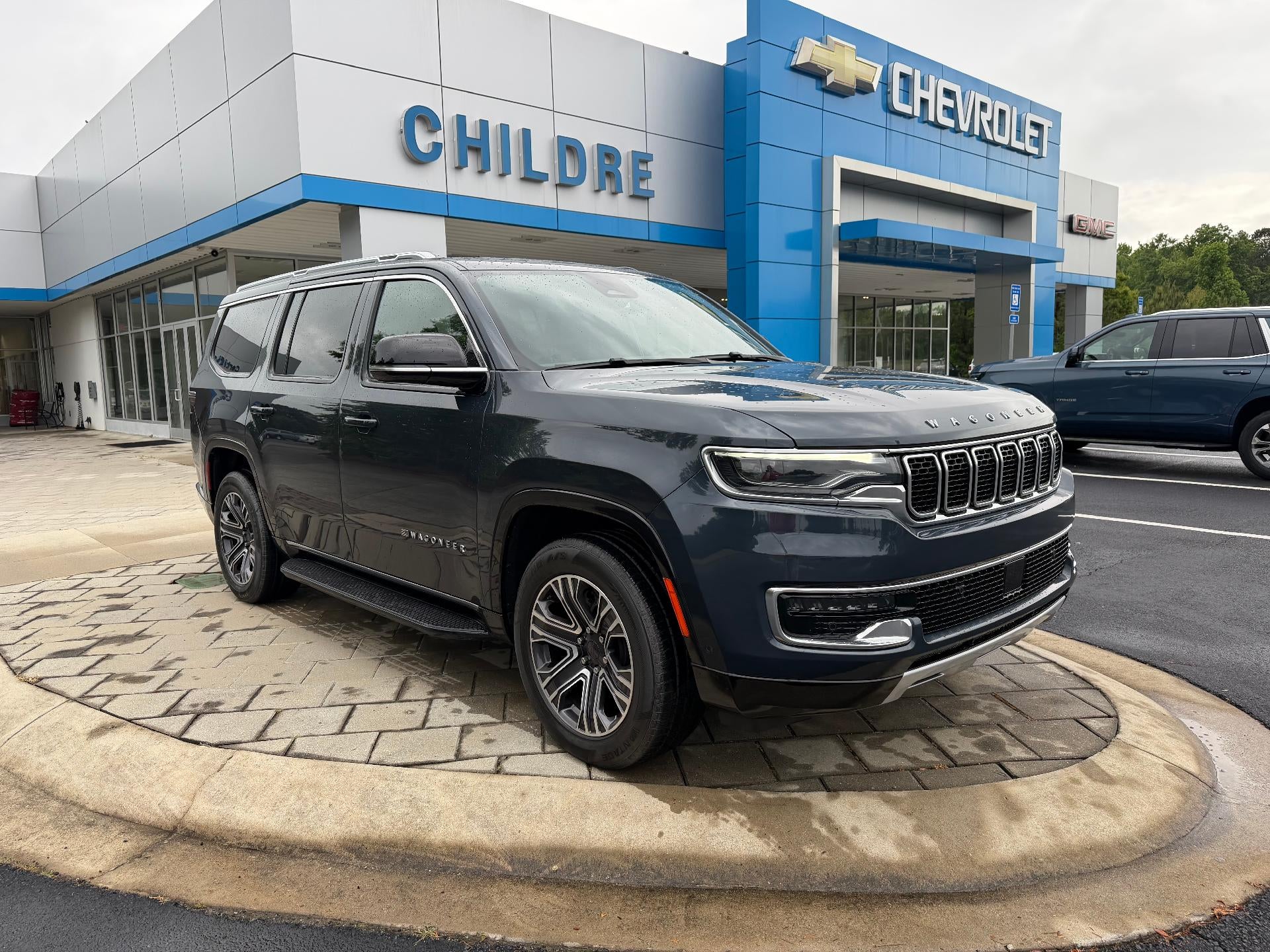 Gray 2024 Jeep Wagoneer Series II RWD SUV / Crossover 4X2 Automatic