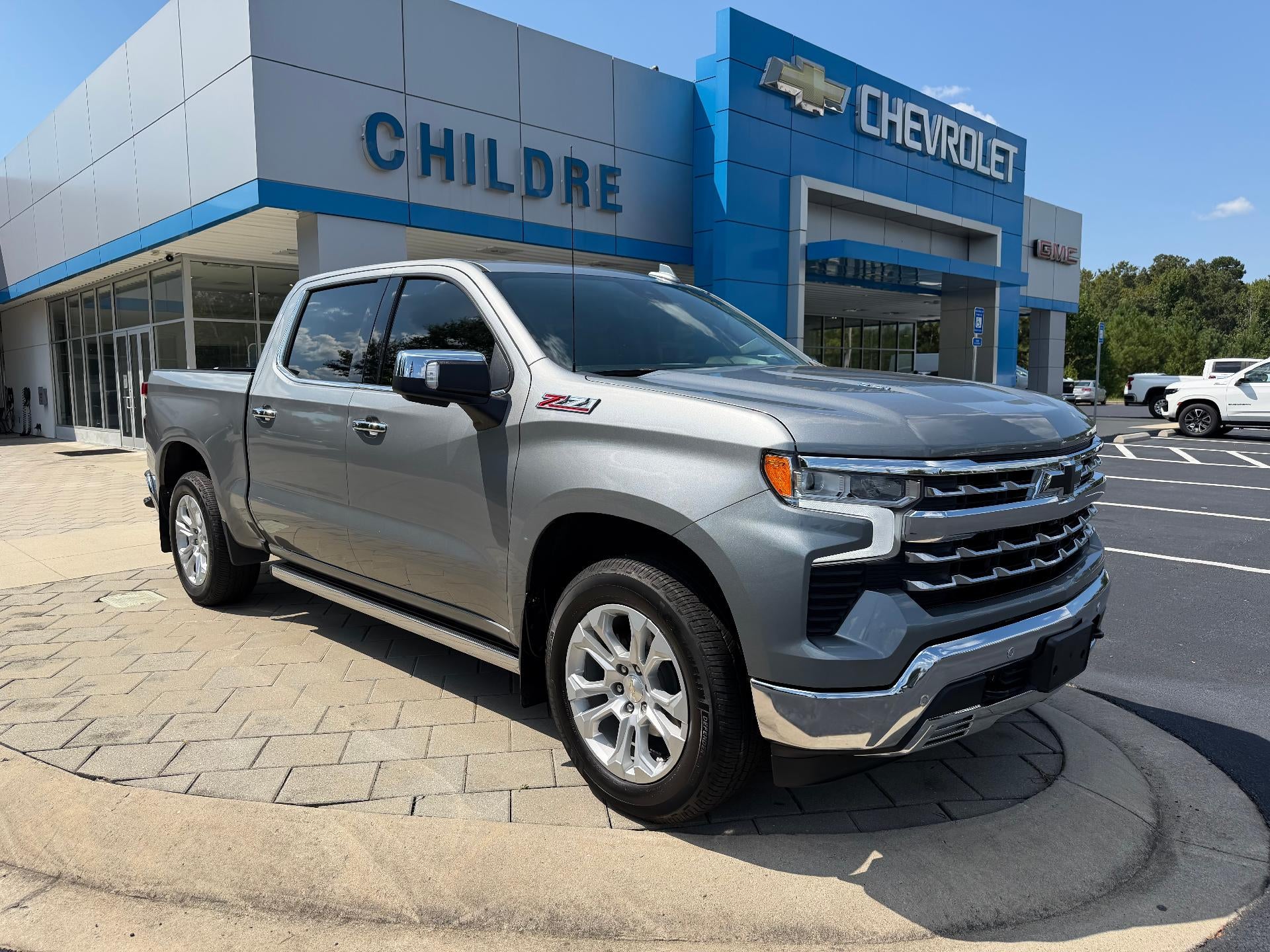  2023 Chevrolet Silverado 1500 LTZ Crew Cab 4WD   