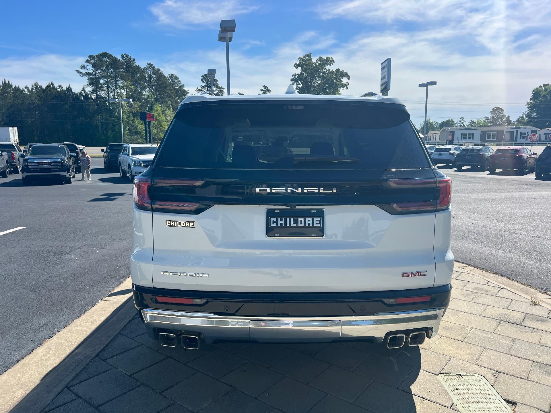 View vehicle photo 4