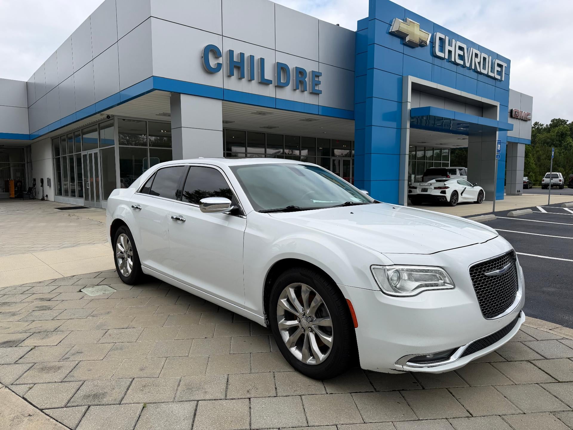 White 2019 Chrysler 300 Limited AWD Sedan All-Wheel Drive Automatic