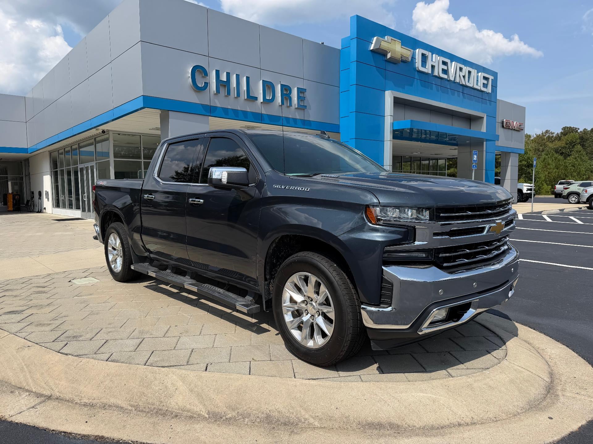  2020 Chevrolet Silverado 1500 LTZ Crew Cab 4WD   