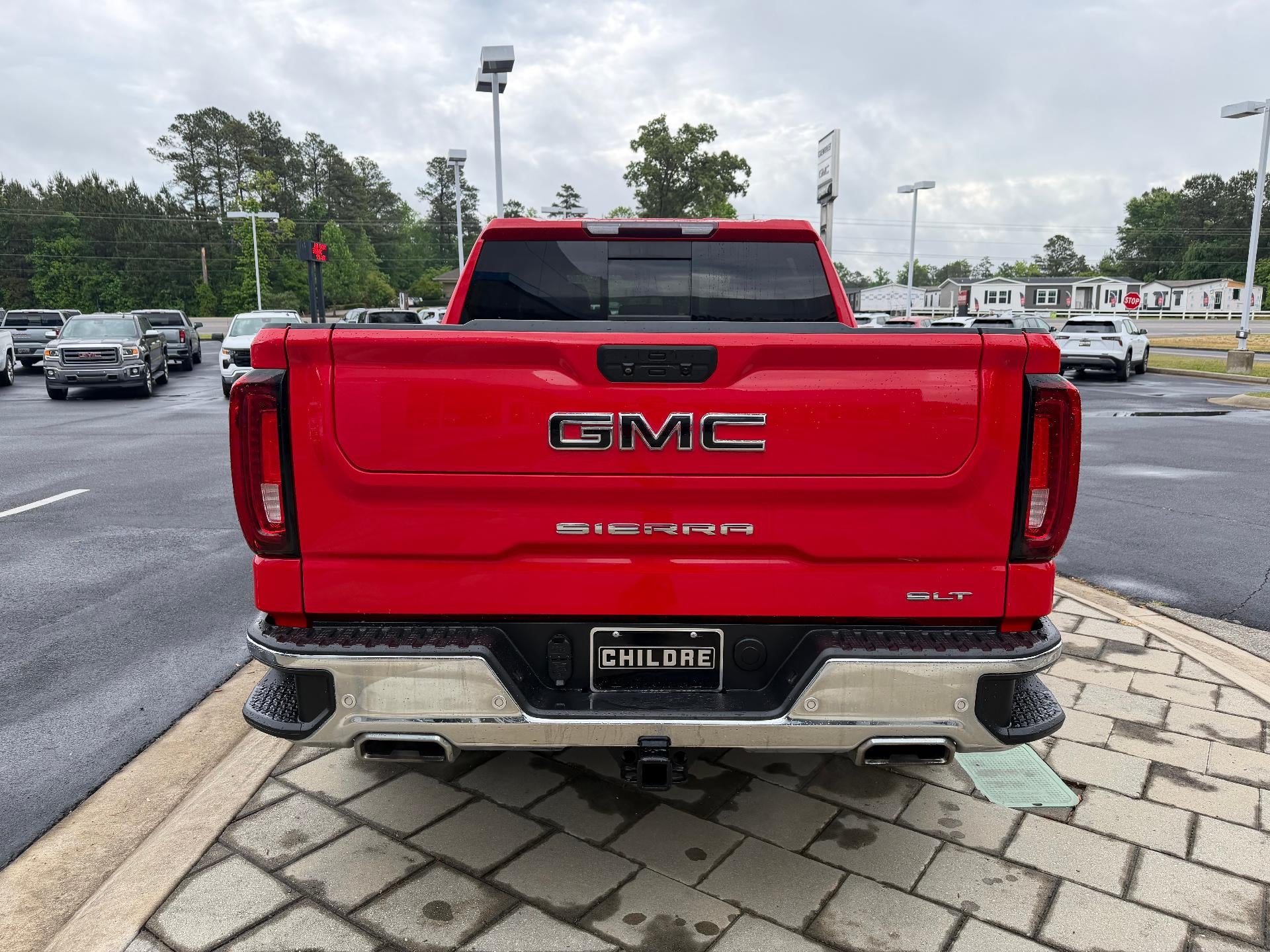 View vehicle photo 5
