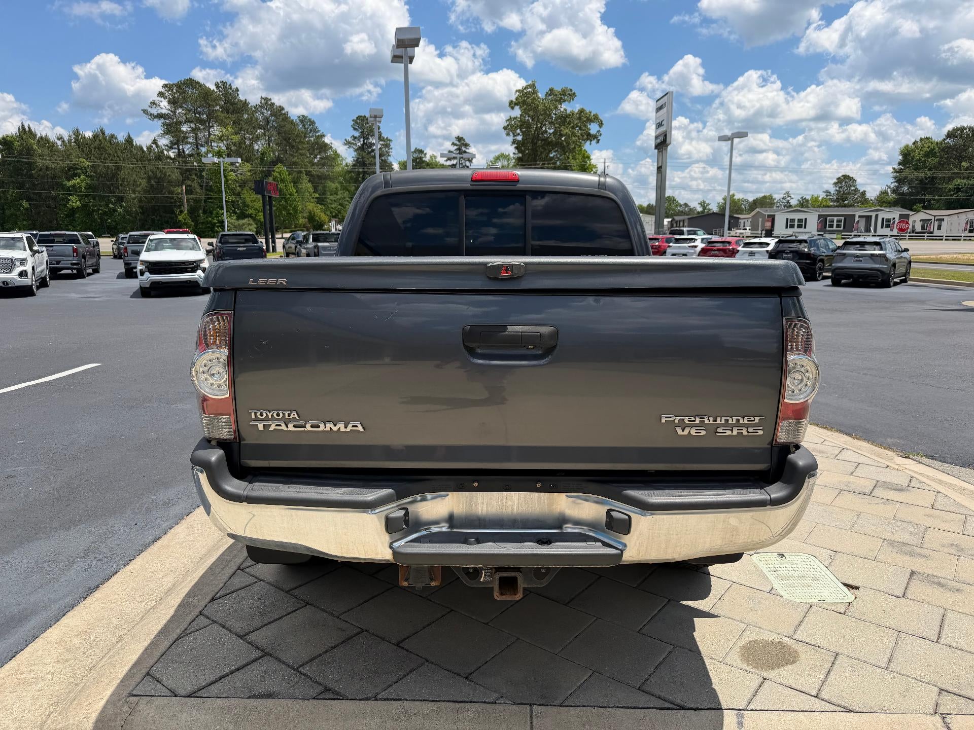 View vehicle photo 3