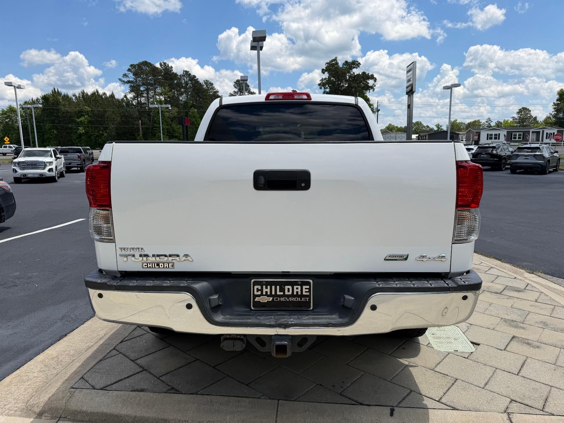 View vehicle photo 7