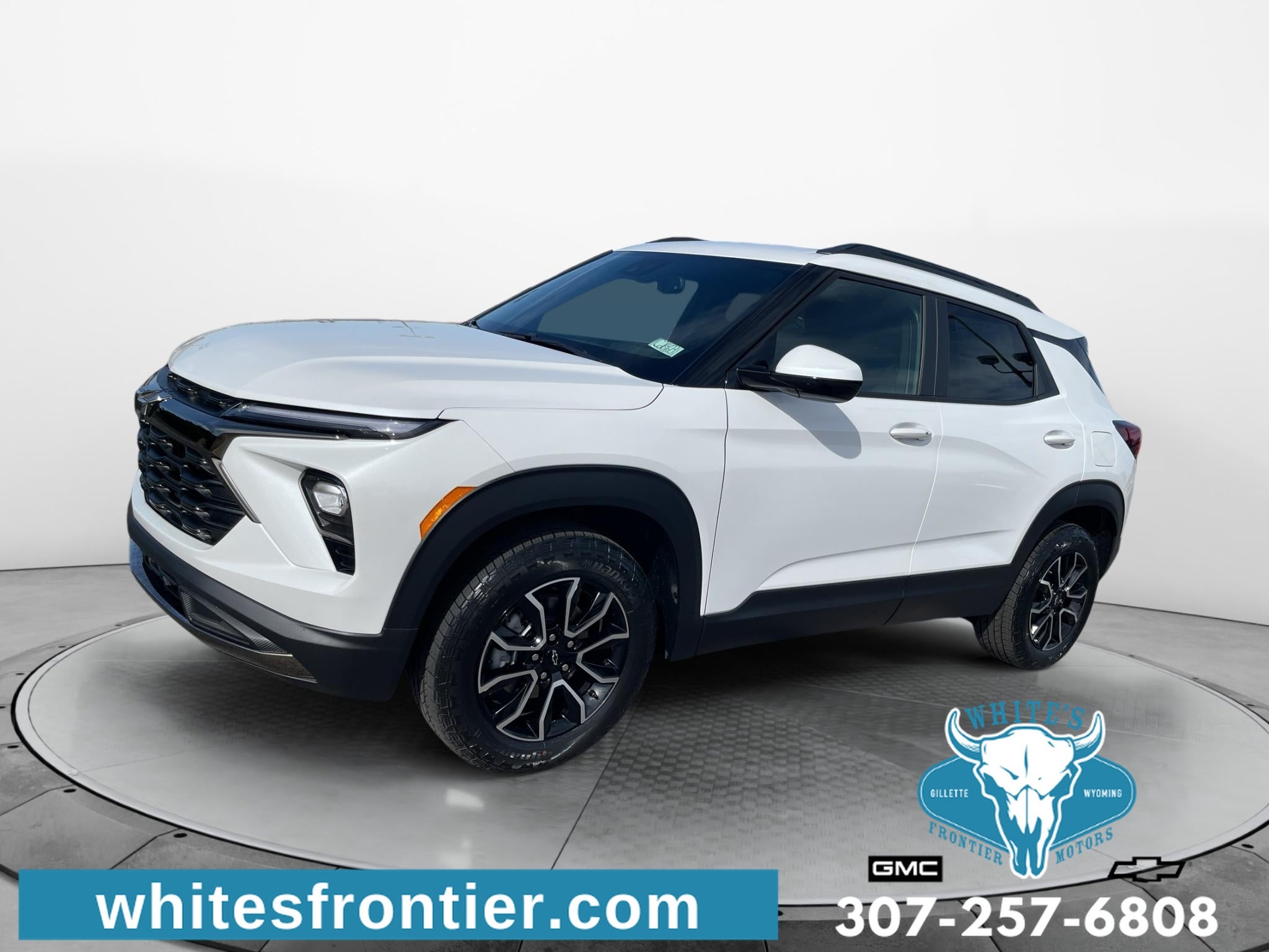 White (Iridescent Pearl Tricoat) 2026 Chevrolet Trailblazer SUV / Crossover Four-Wheel Drive Automatic