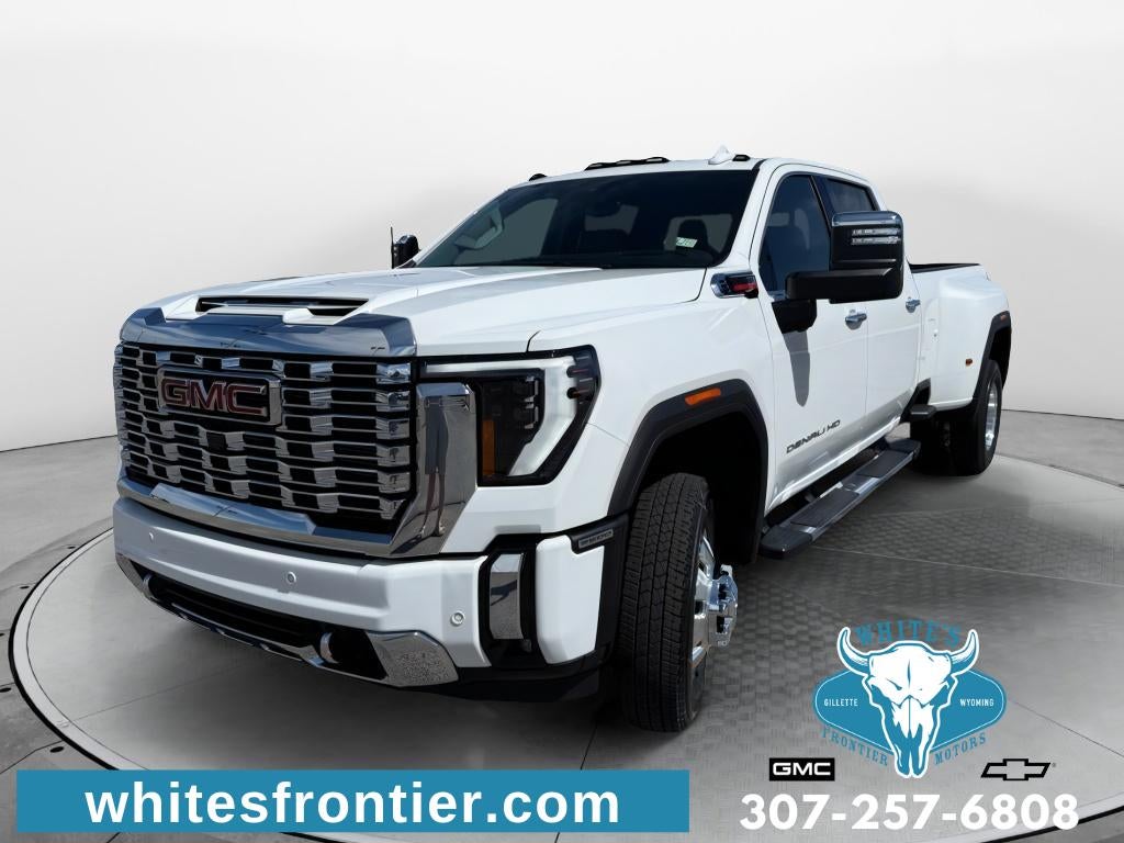 Summit White 2026 GMC Sierra 3500HD Pickup Truck Four-Wheel Drive Automatic