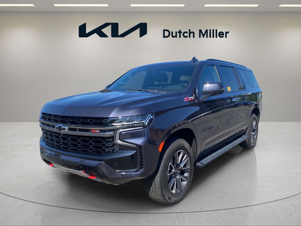Dark Ash Metallic 2022 Chevrolet Suburban SUV / Crossover Four-Wheel Drive Automatic