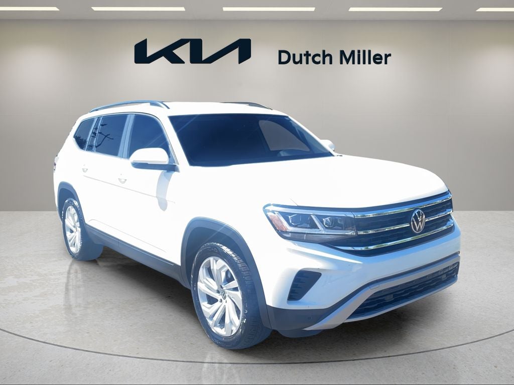 Pure White 2023 Volkswagen Atlas V6 SE 4Motion with Technology SUV / Crossover All-Wheel Drive 8-Speed Automatic