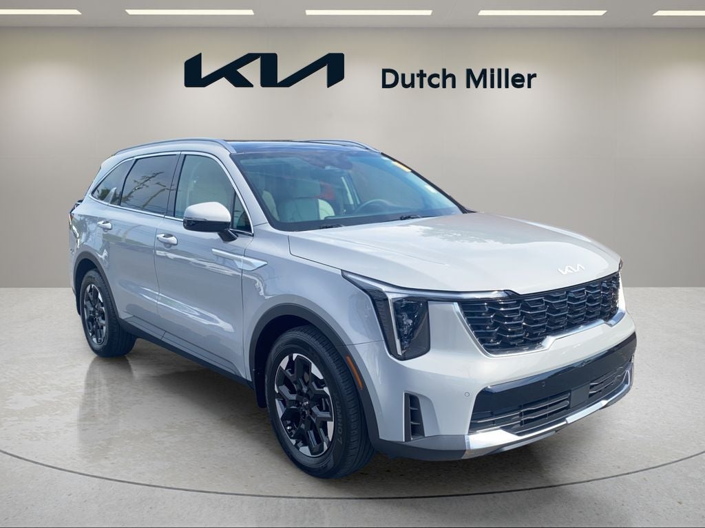 Gray 2024 Kia Sorento S FWD SUV / Crossover Front-Wheel Drive 8-Speed Automatic