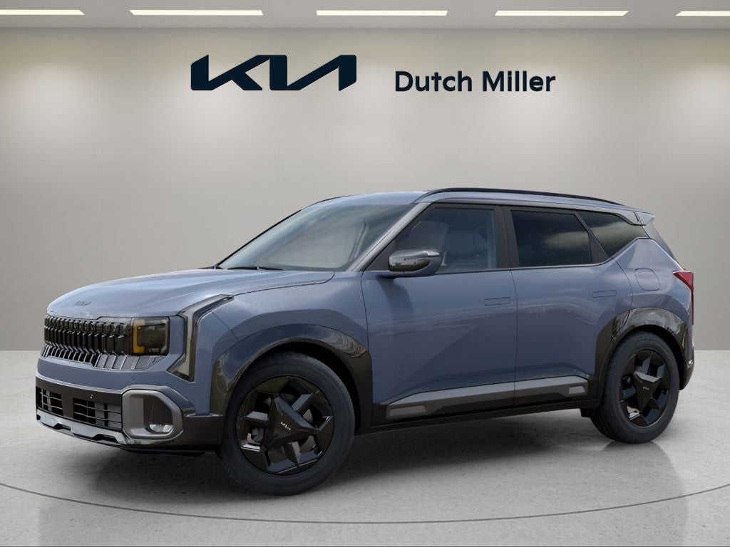 Pale Gray 2027 Kia Seltos SUV / Crossover All-Wheel Drive Continuously Variable Transmission