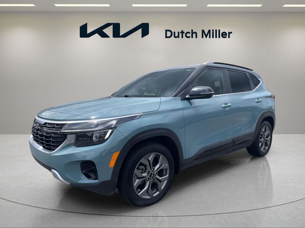 Pluton Blue/Black Roof 2024 Kia Seltos SUV / Crossover Front-Wheel Drive Continuously Variable Transmission