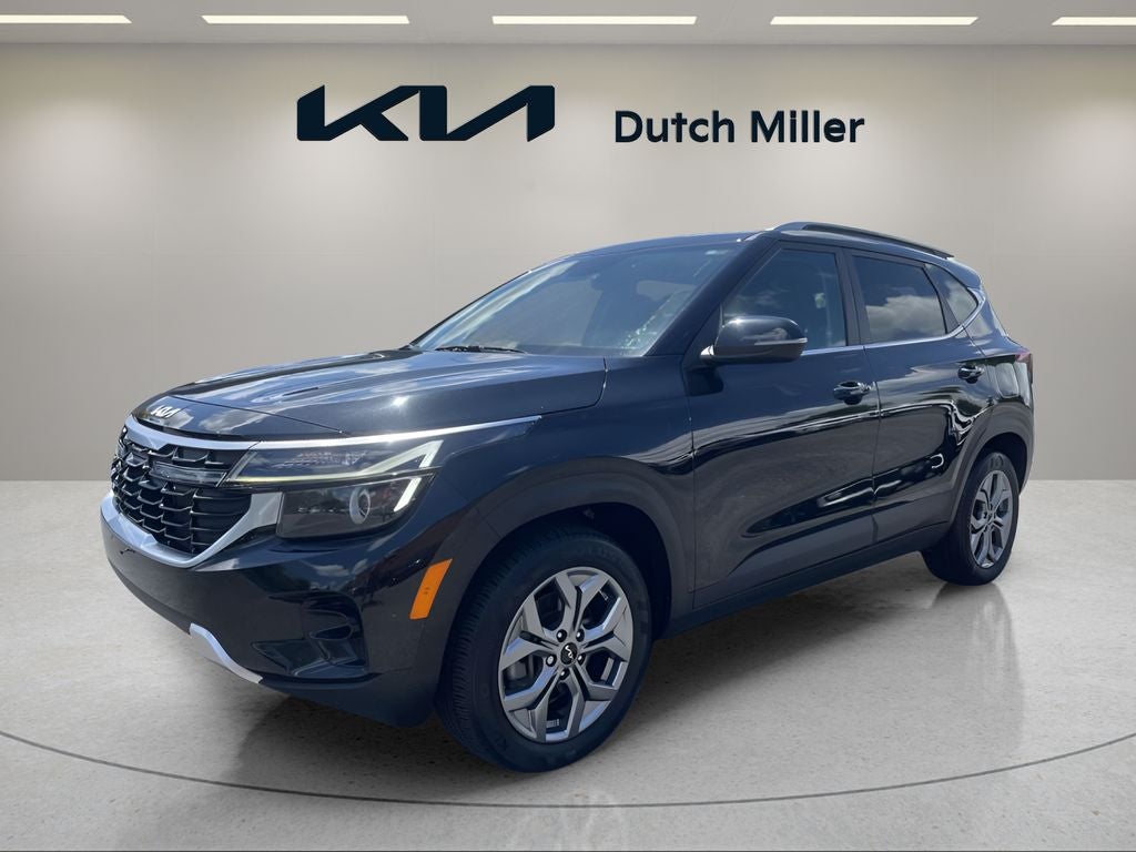 Fusion Black 2024 Kia Seltos SUV / Crossover All-Wheel Drive Continuously Variable Transmission