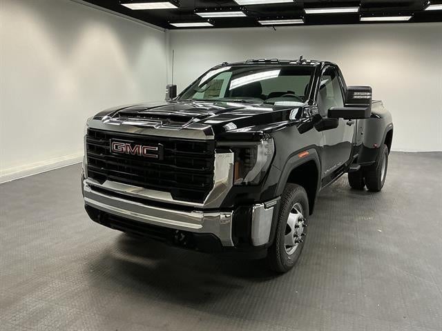 Onyx Black 2026 GMC Sierra 3500HD Pickup Truck Four-Wheel Drive Automatic