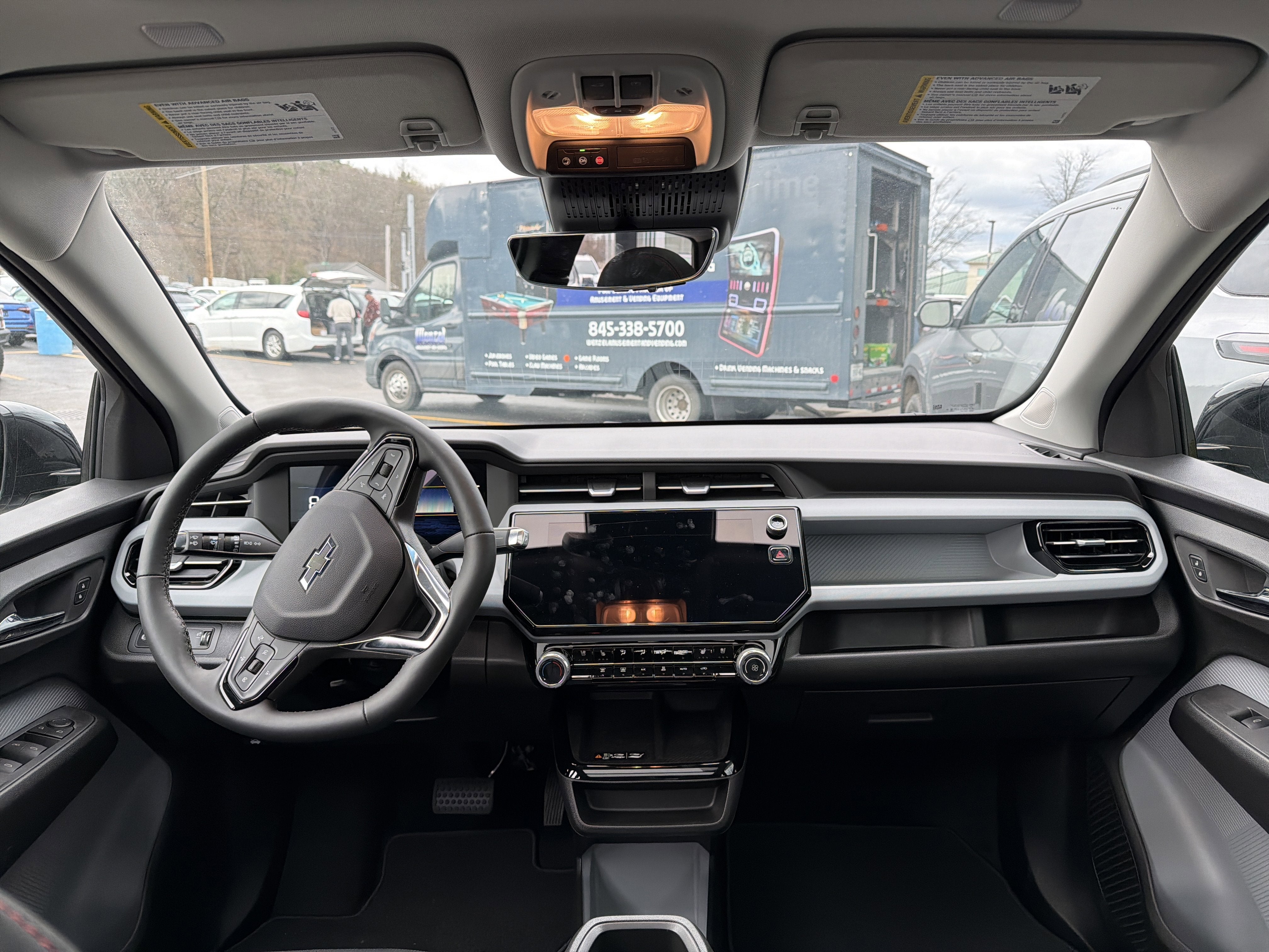 View vehicle photo 3