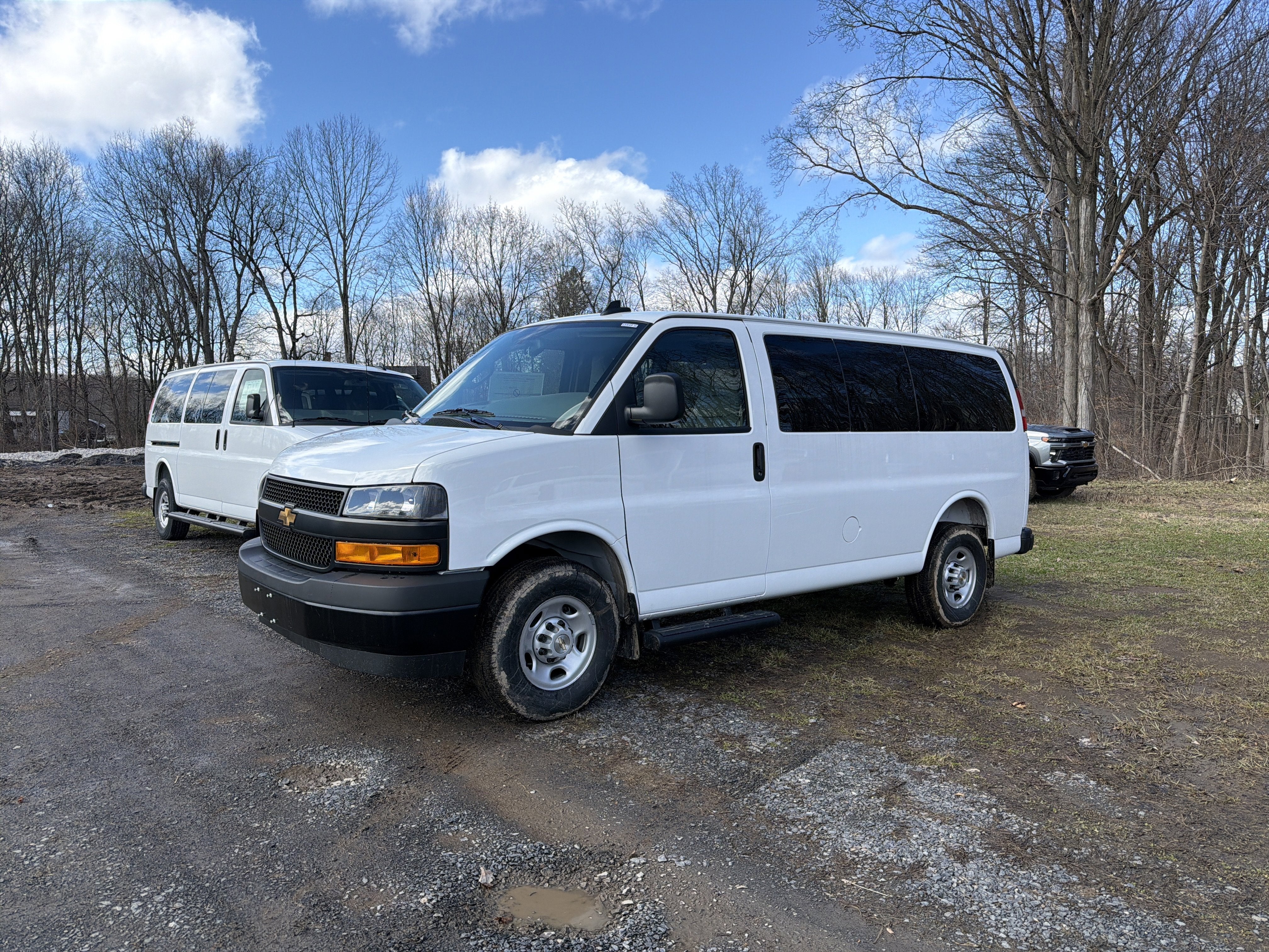 2025 Chevrolet Express 3500 LS RWD