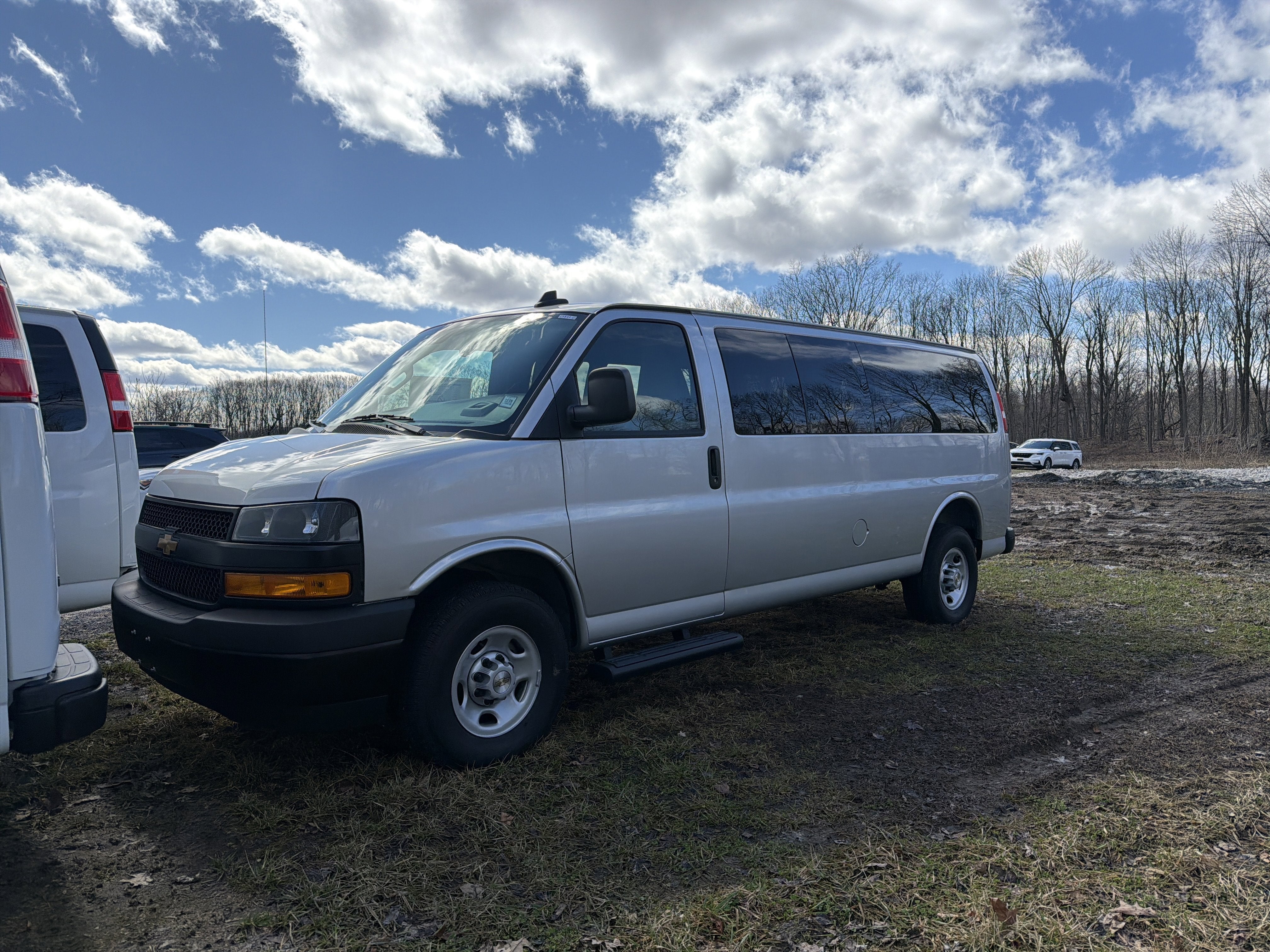2025 Chevrolet Express 3500 LS Extended RWD