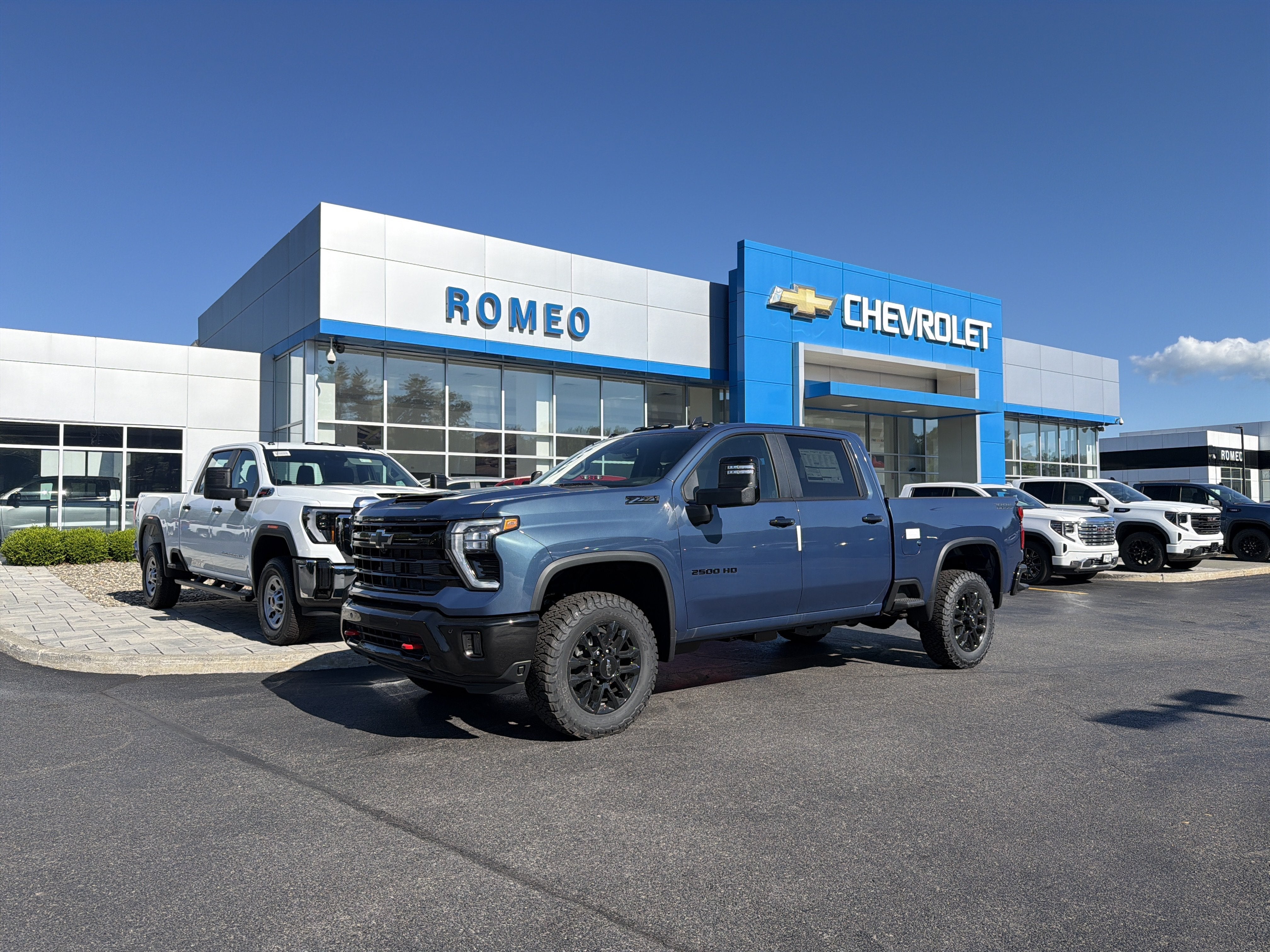 Lakeshore Blue Metallic 2026 Chevrolet Silverado 2500HD Pickup Truck Four-Wheel Drive Automatic