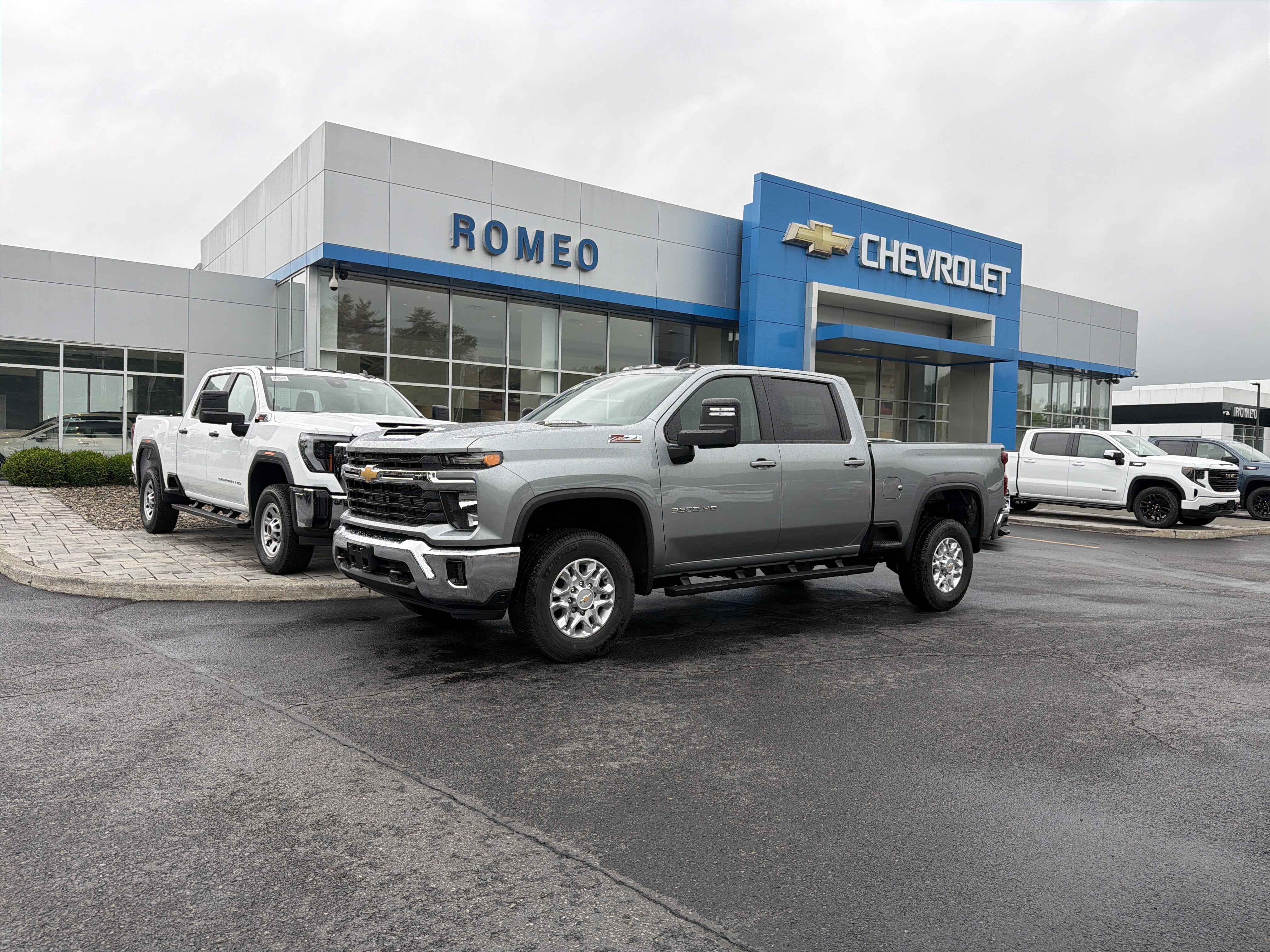 Sterling Gray Metallic 2026 Chevrolet Silverado 3500HD Pickup Truck Four-Wheel Drive Automatic
