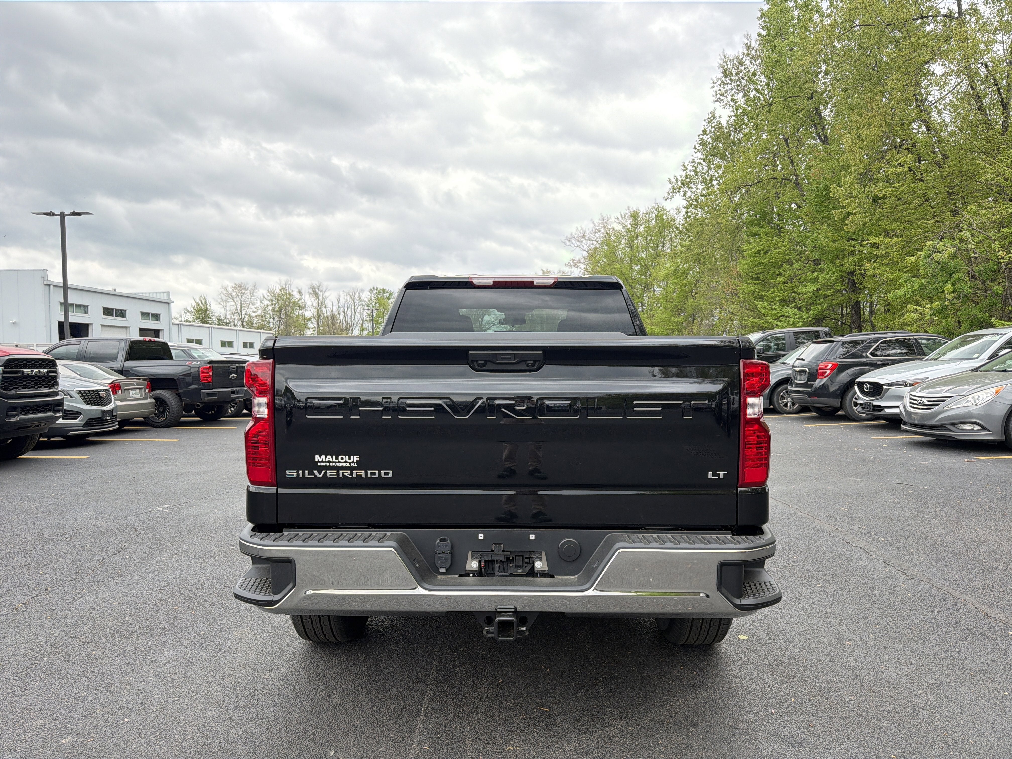 View vehicle photo 4