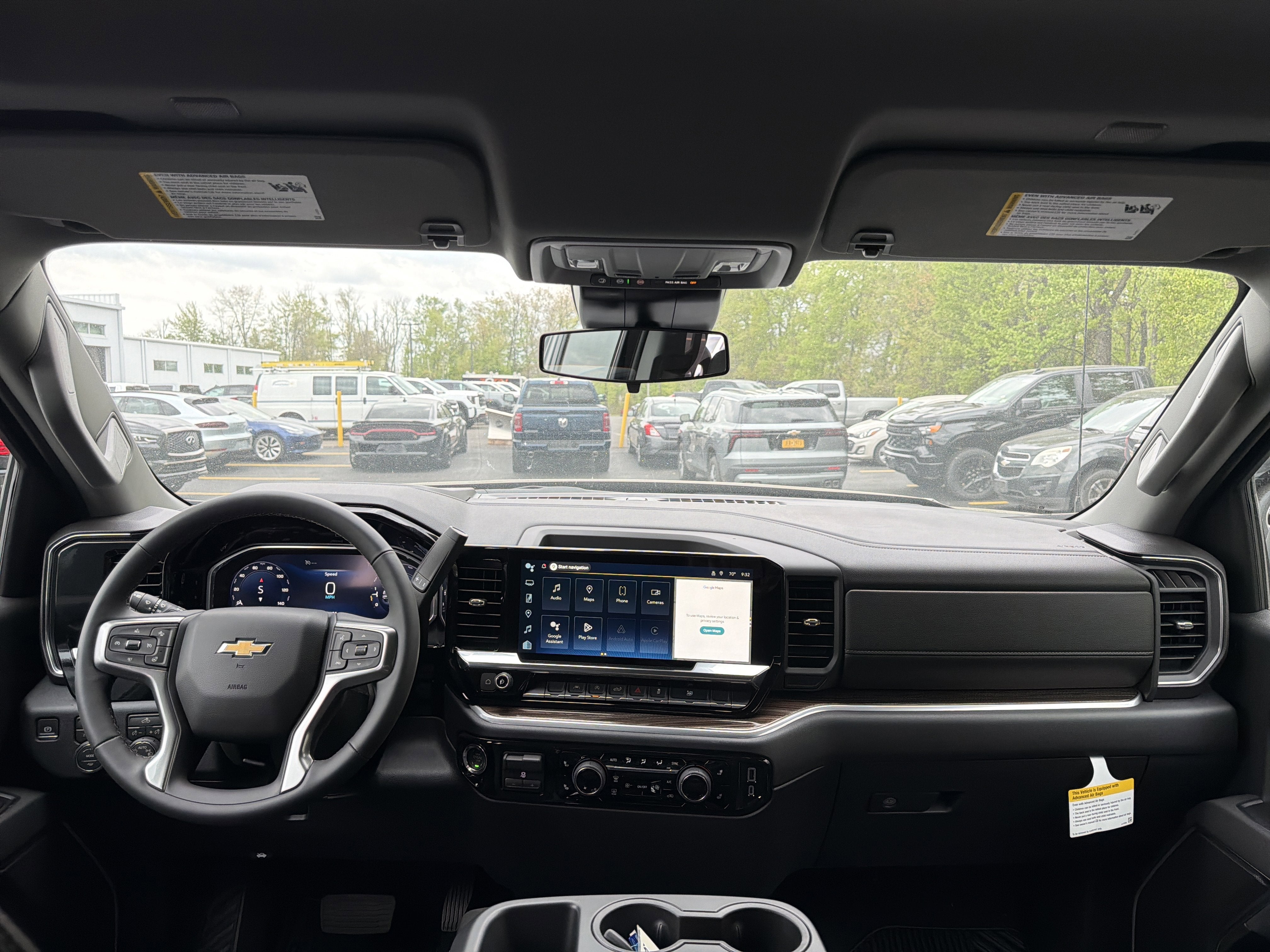 View vehicle photo 7