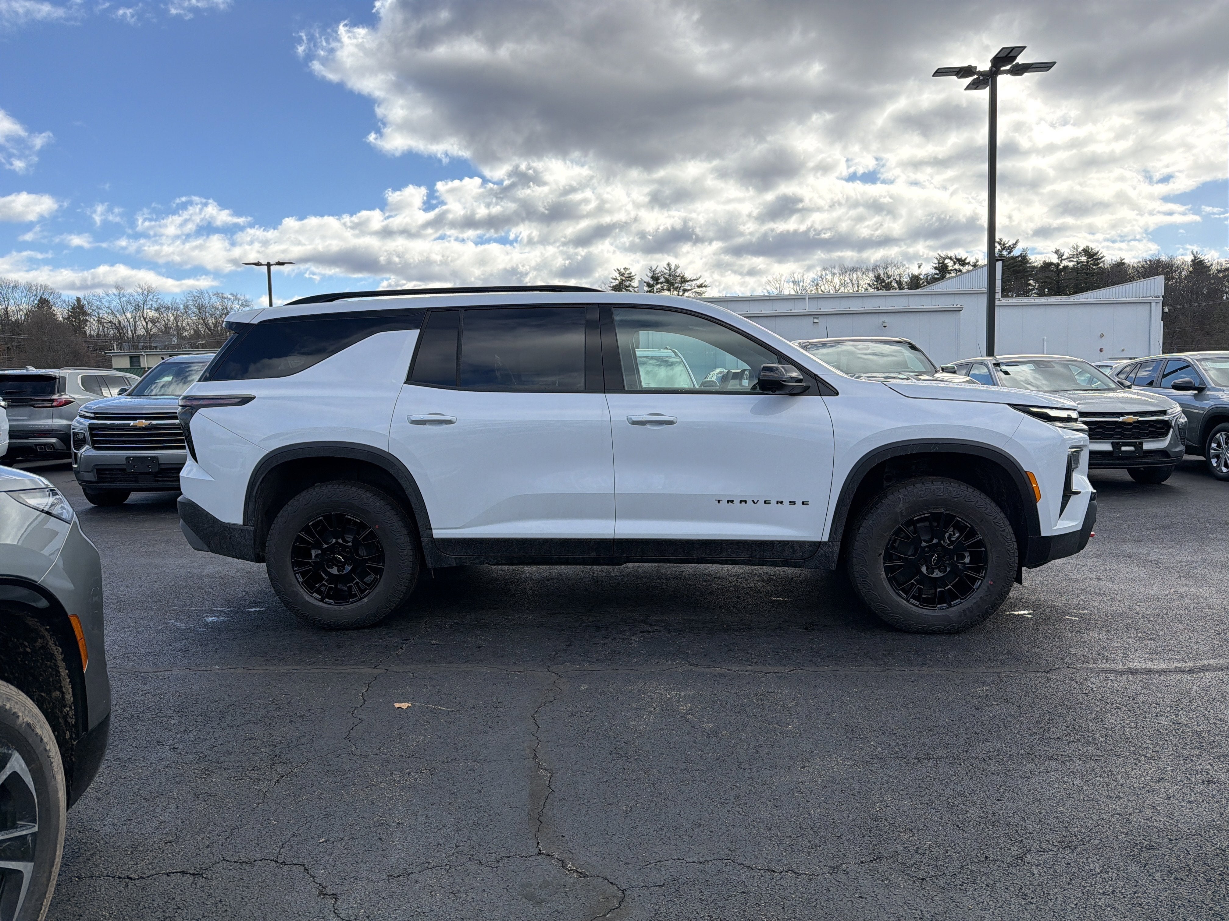 View vehicle photo 3