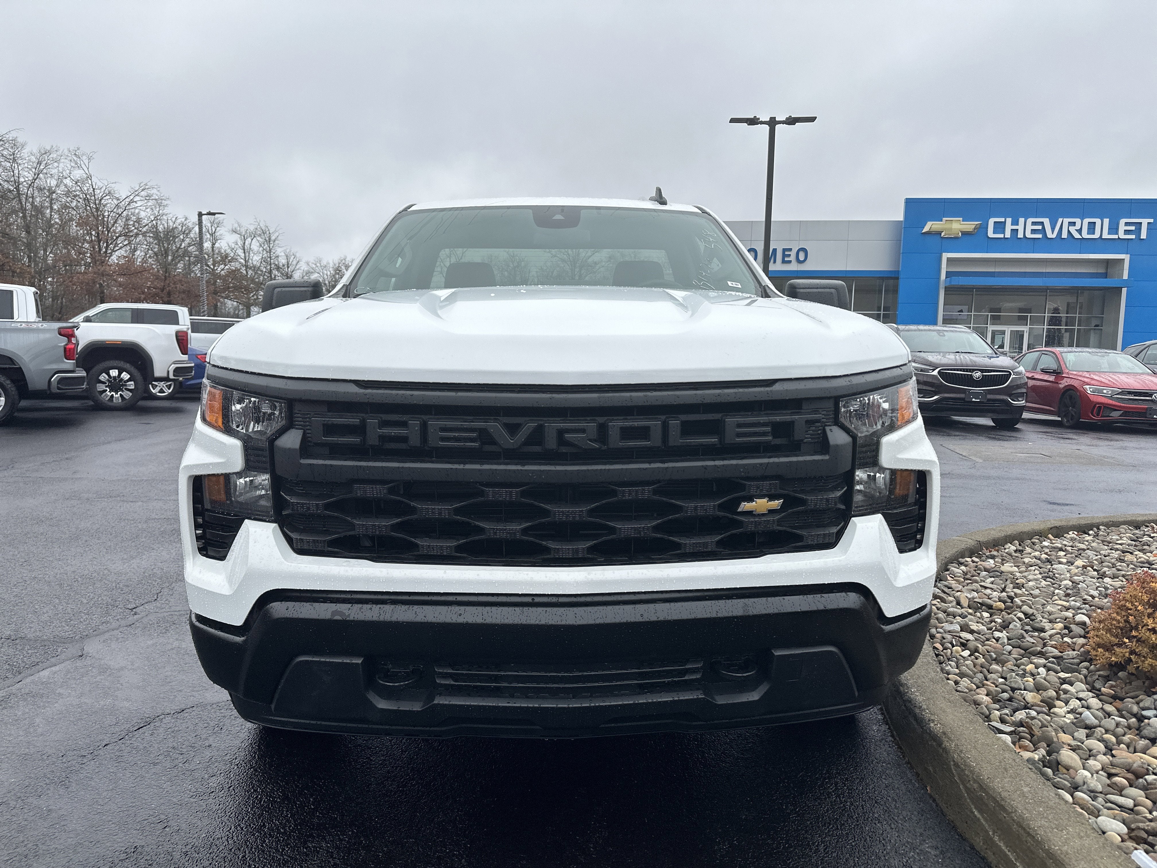 View vehicle photo 2