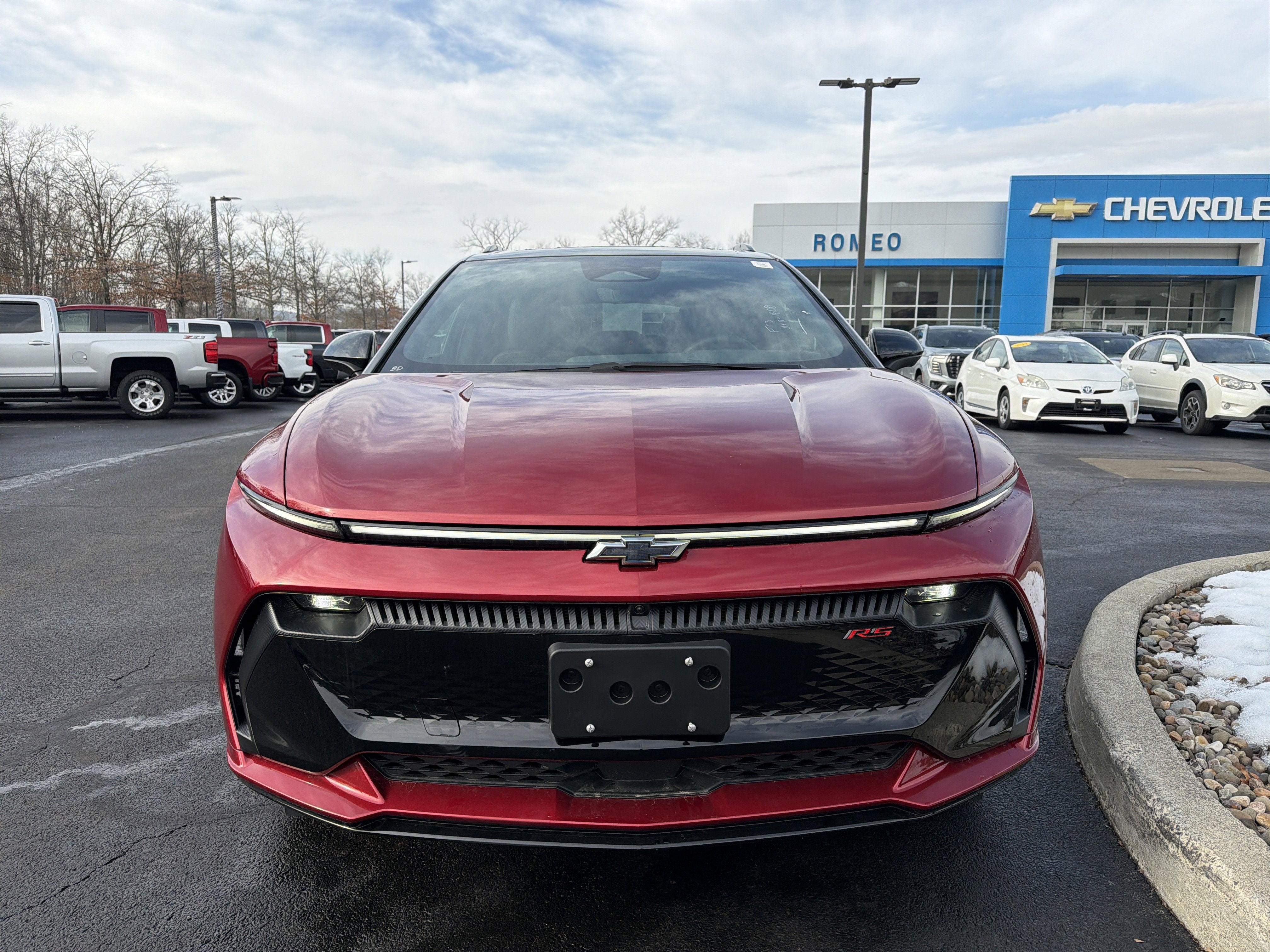 View vehicle photo 2