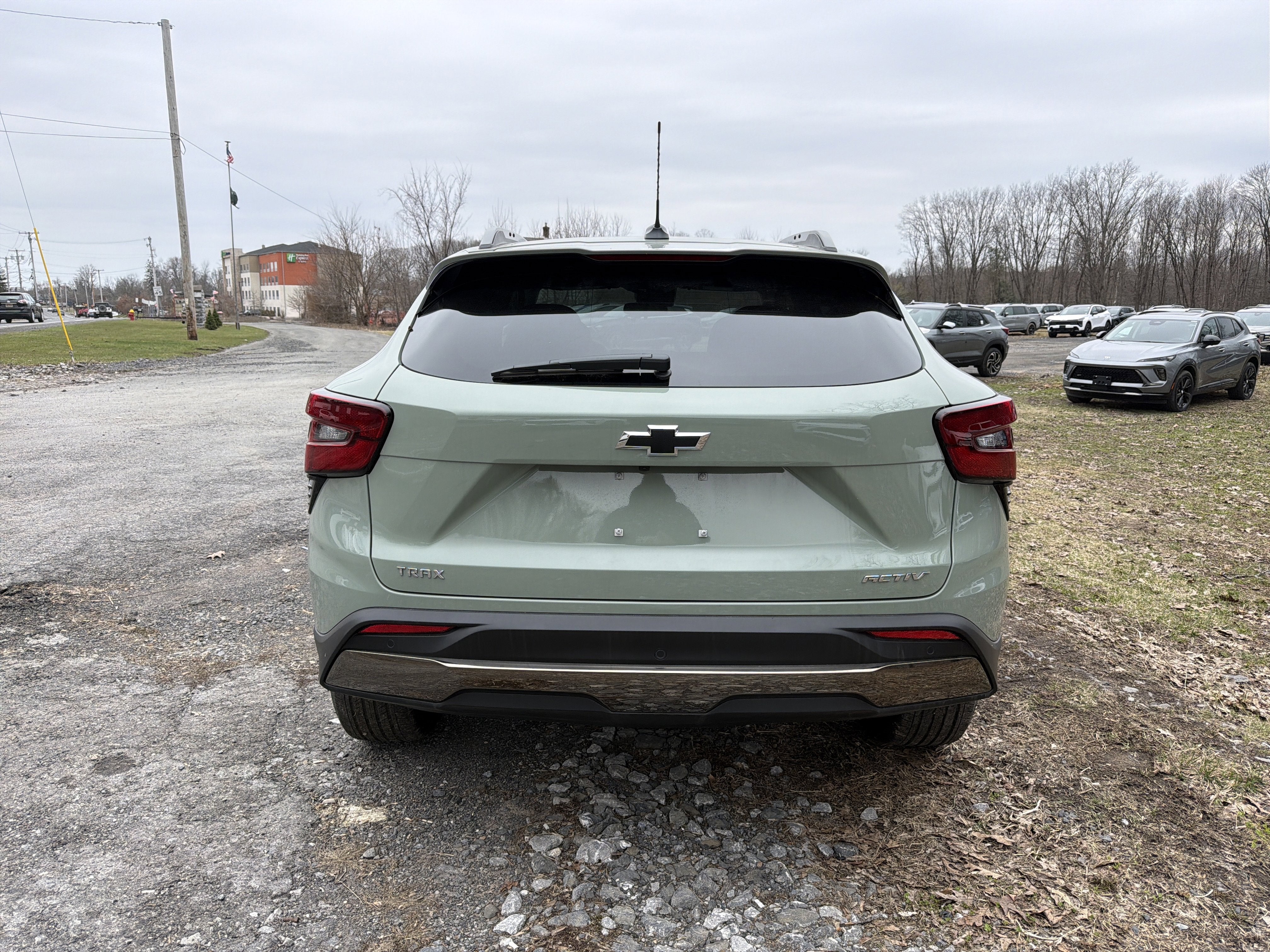 View vehicle photo 3