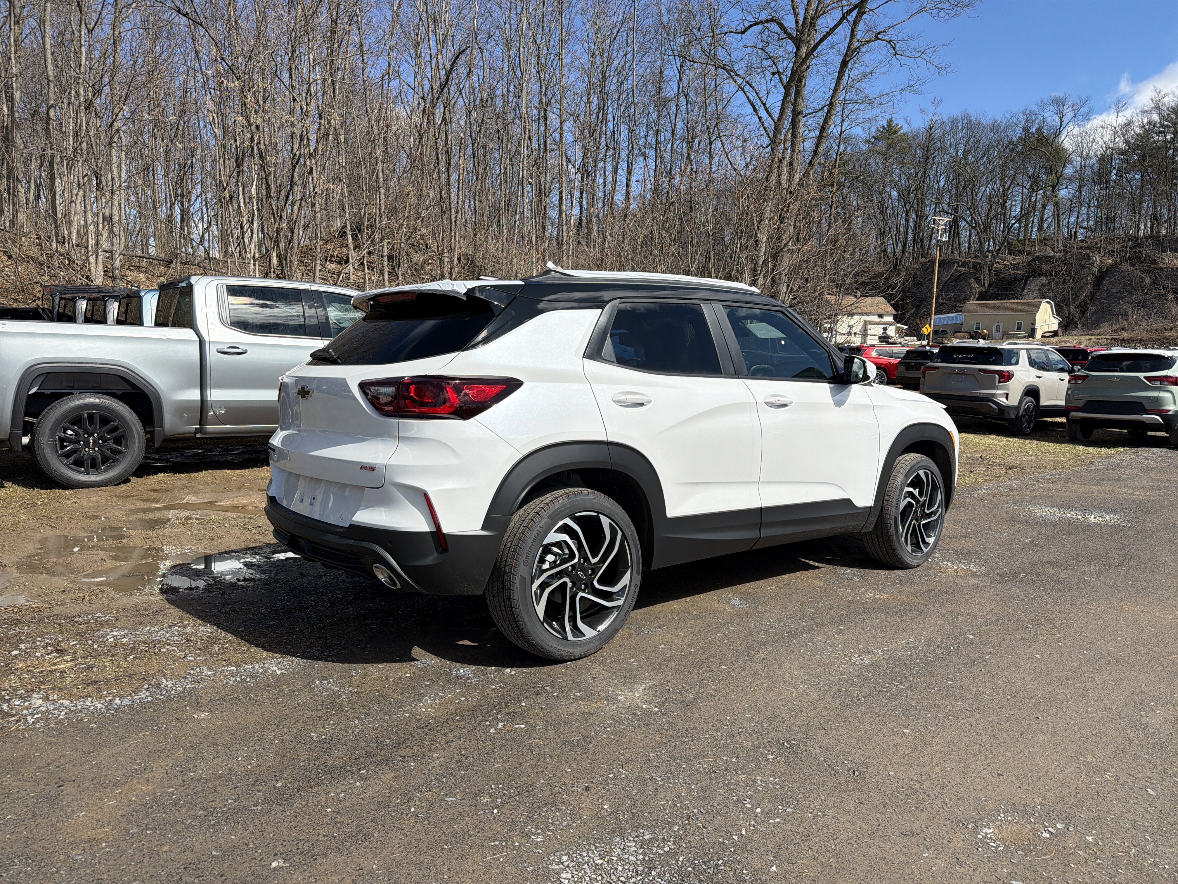 View vehicle photo 6