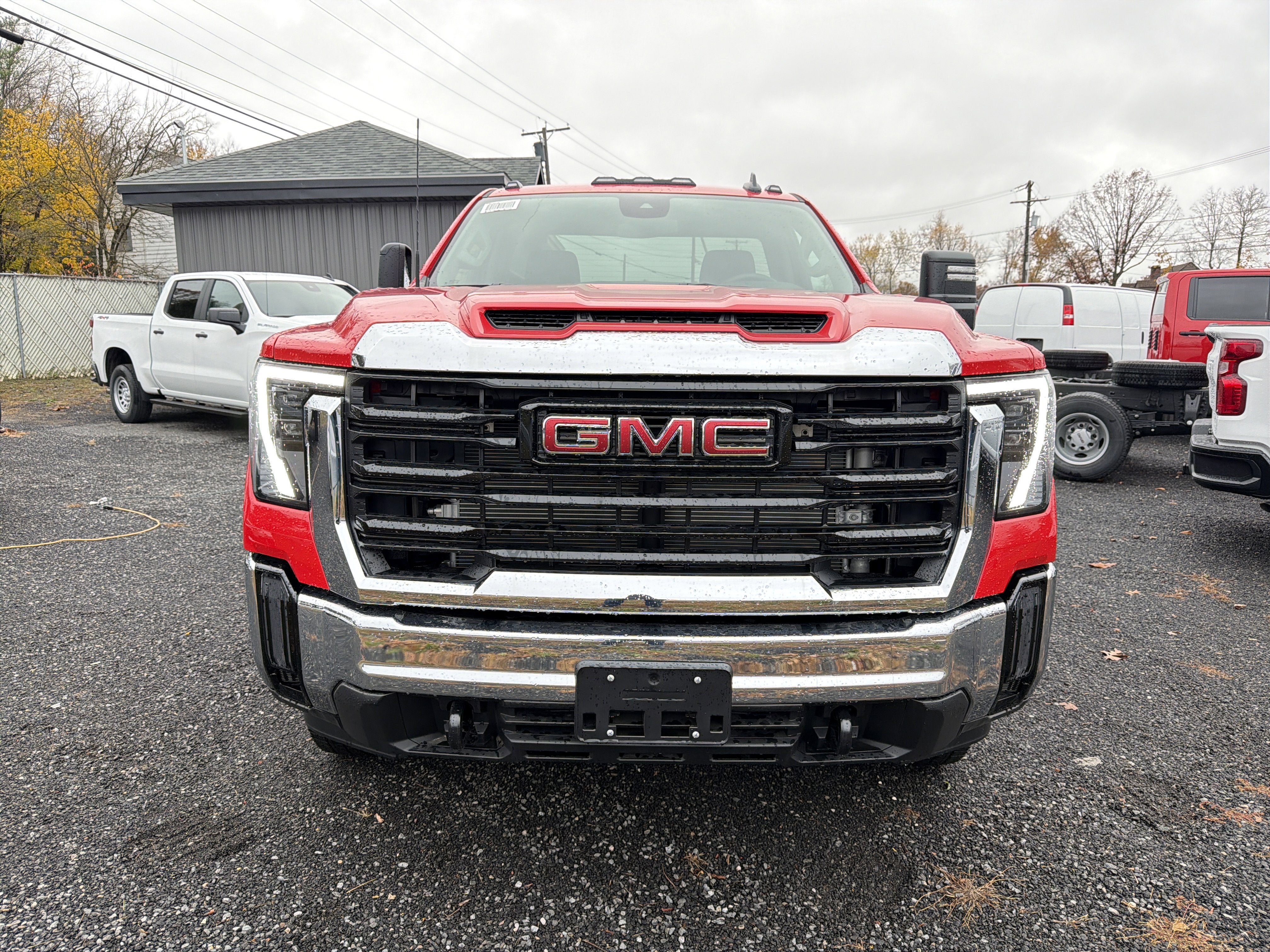 View vehicle photo 2