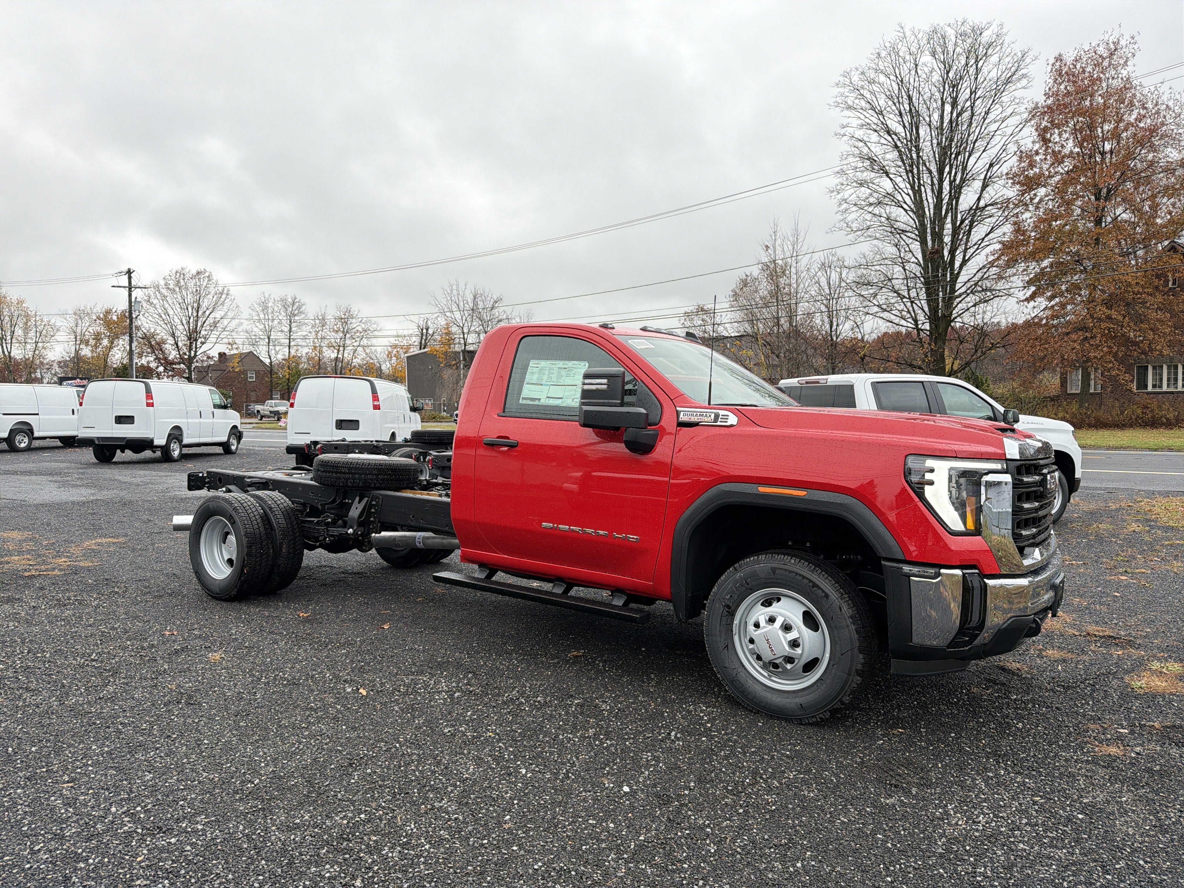 View vehicle photo 3