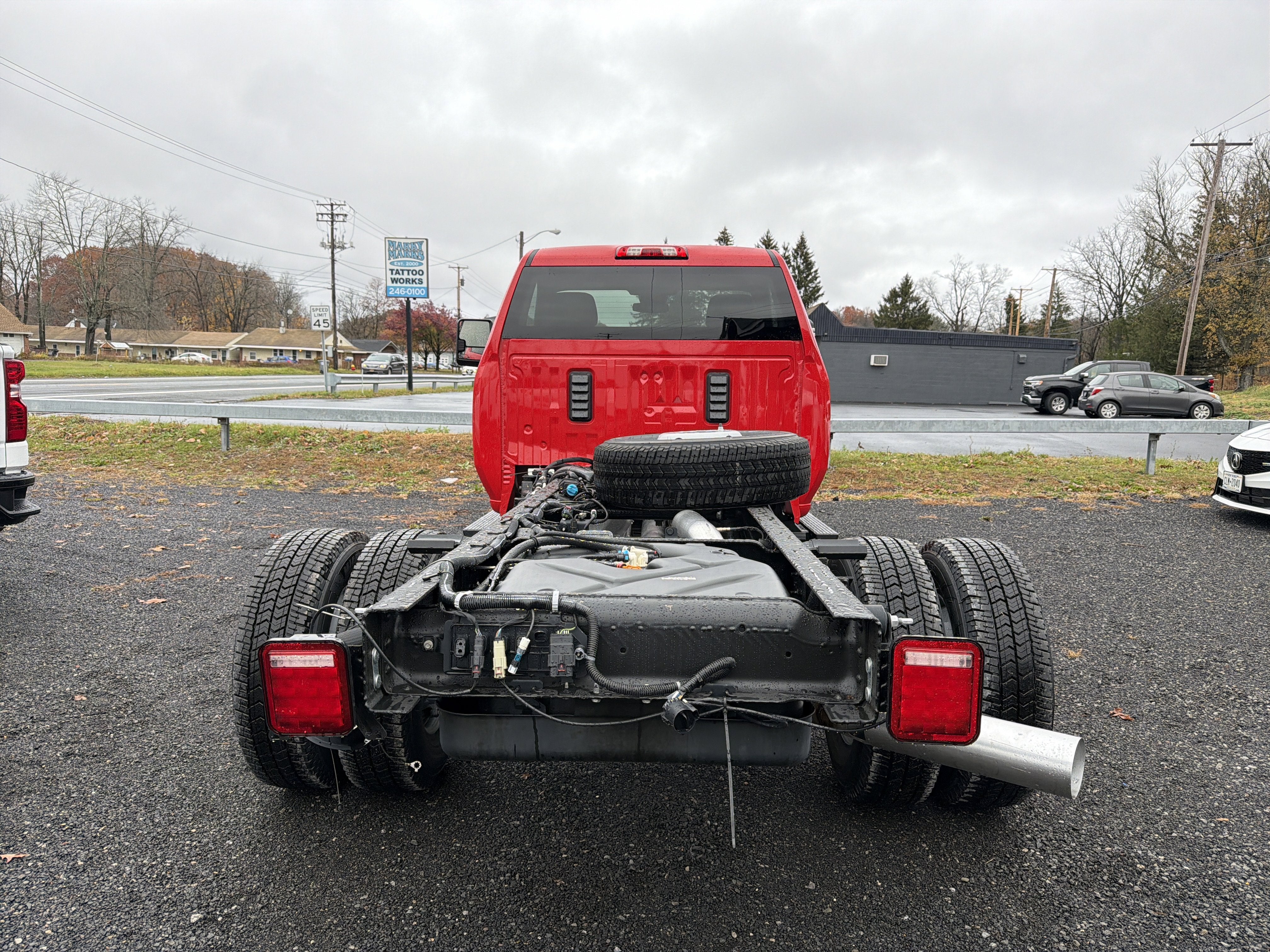 View vehicle photo 7
