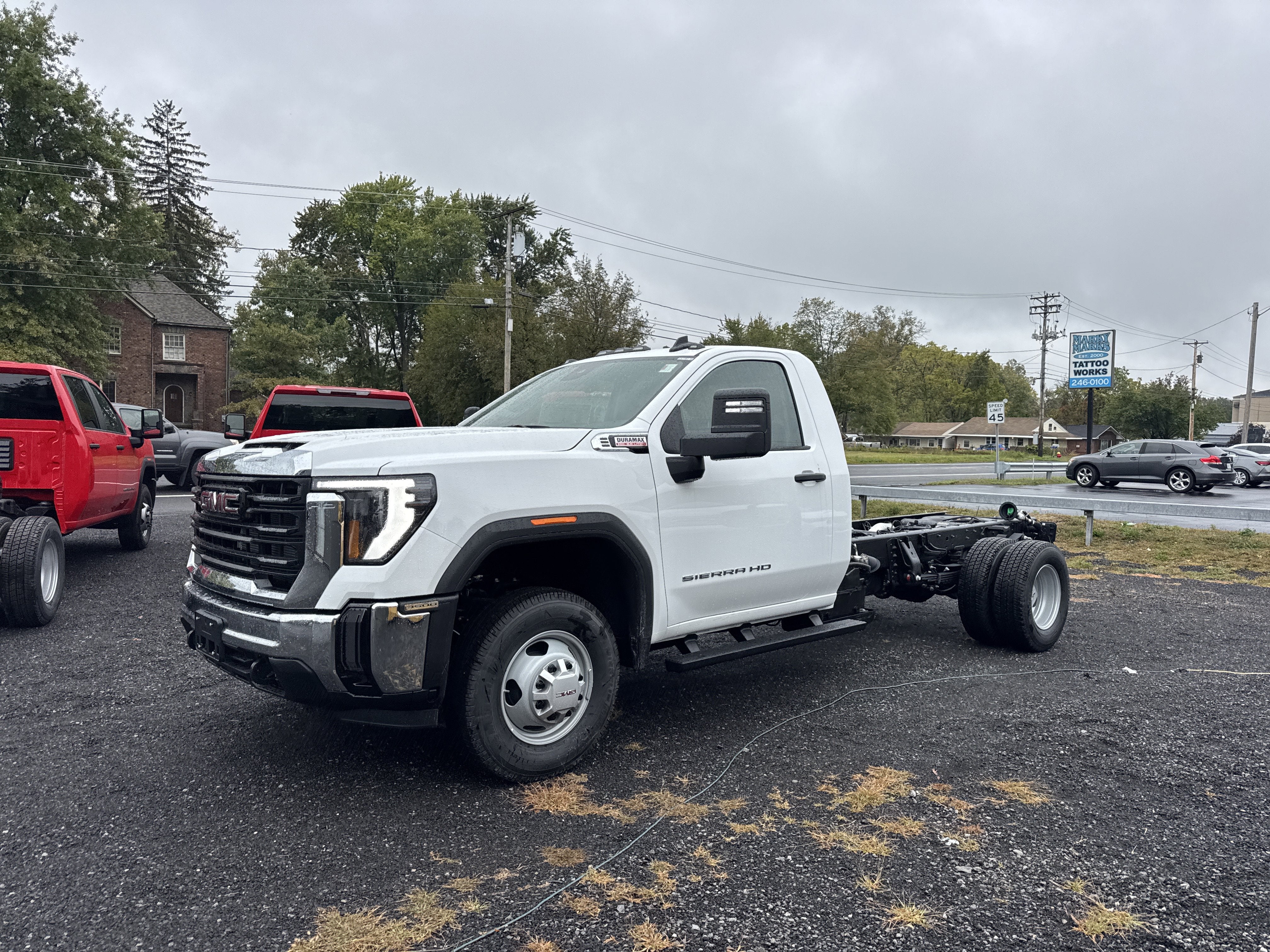 2025 GMC Sierra 3500HD Chassis Pro Regular Cab 4WD