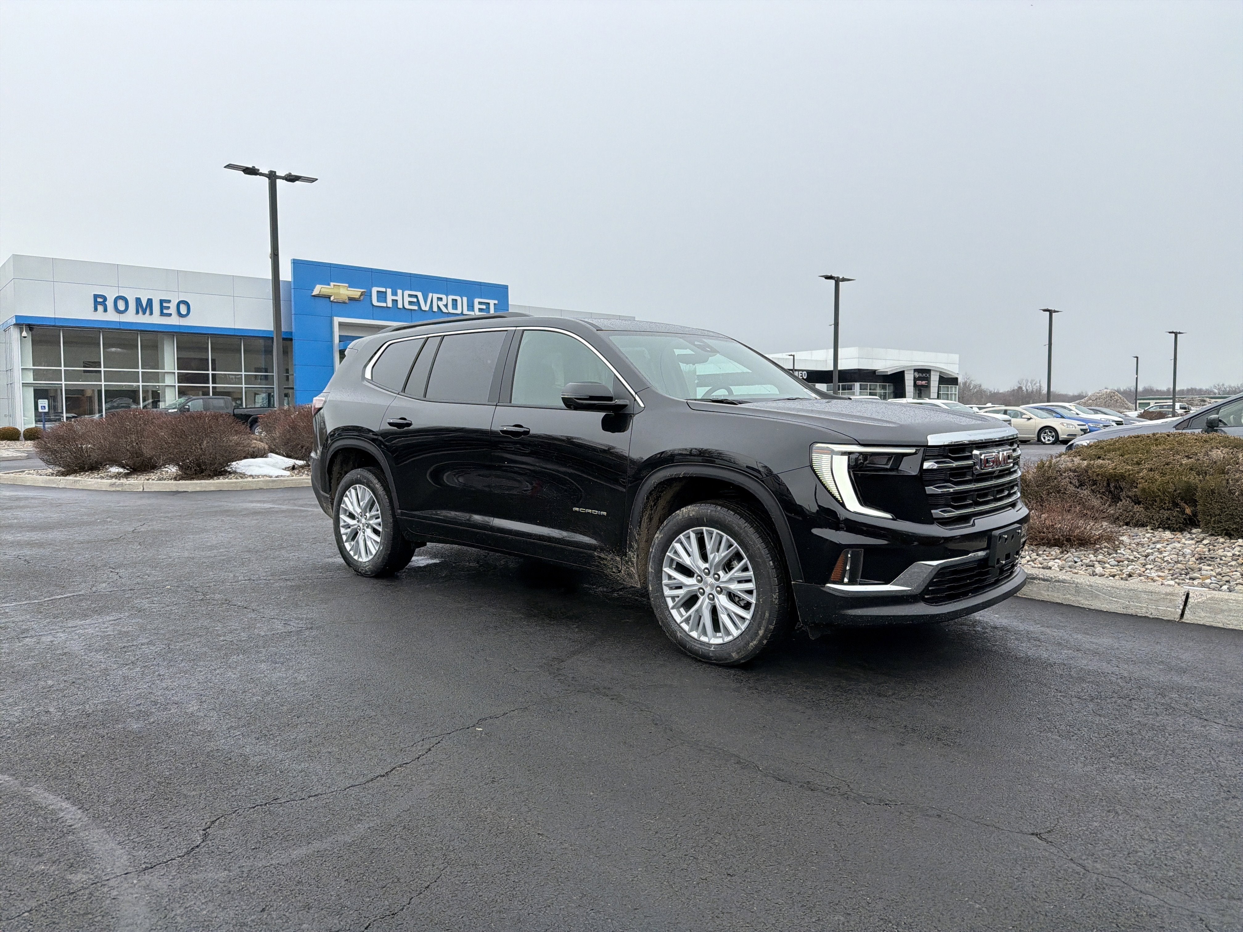 View vehicle photo 3