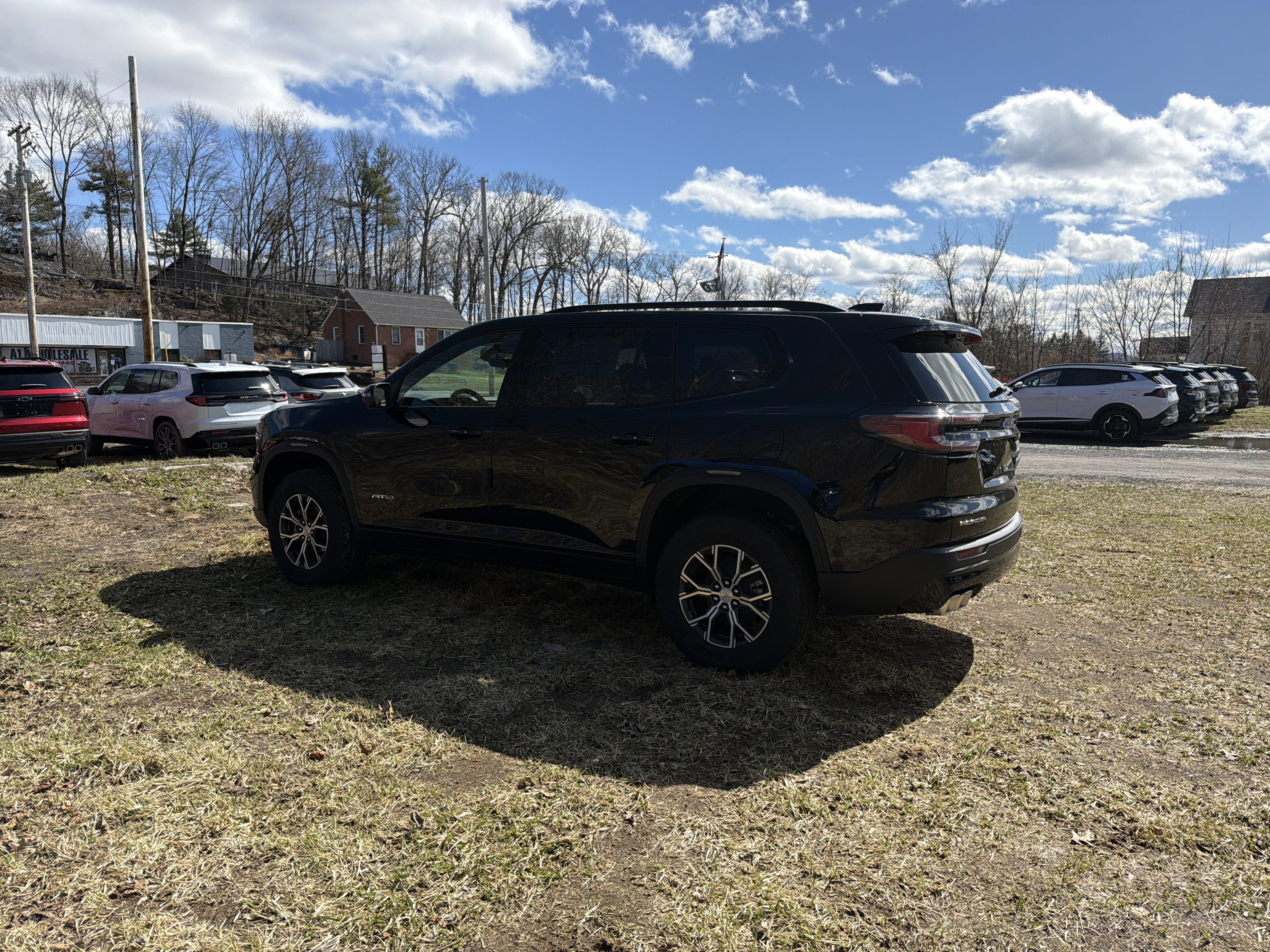 View vehicle photo 7