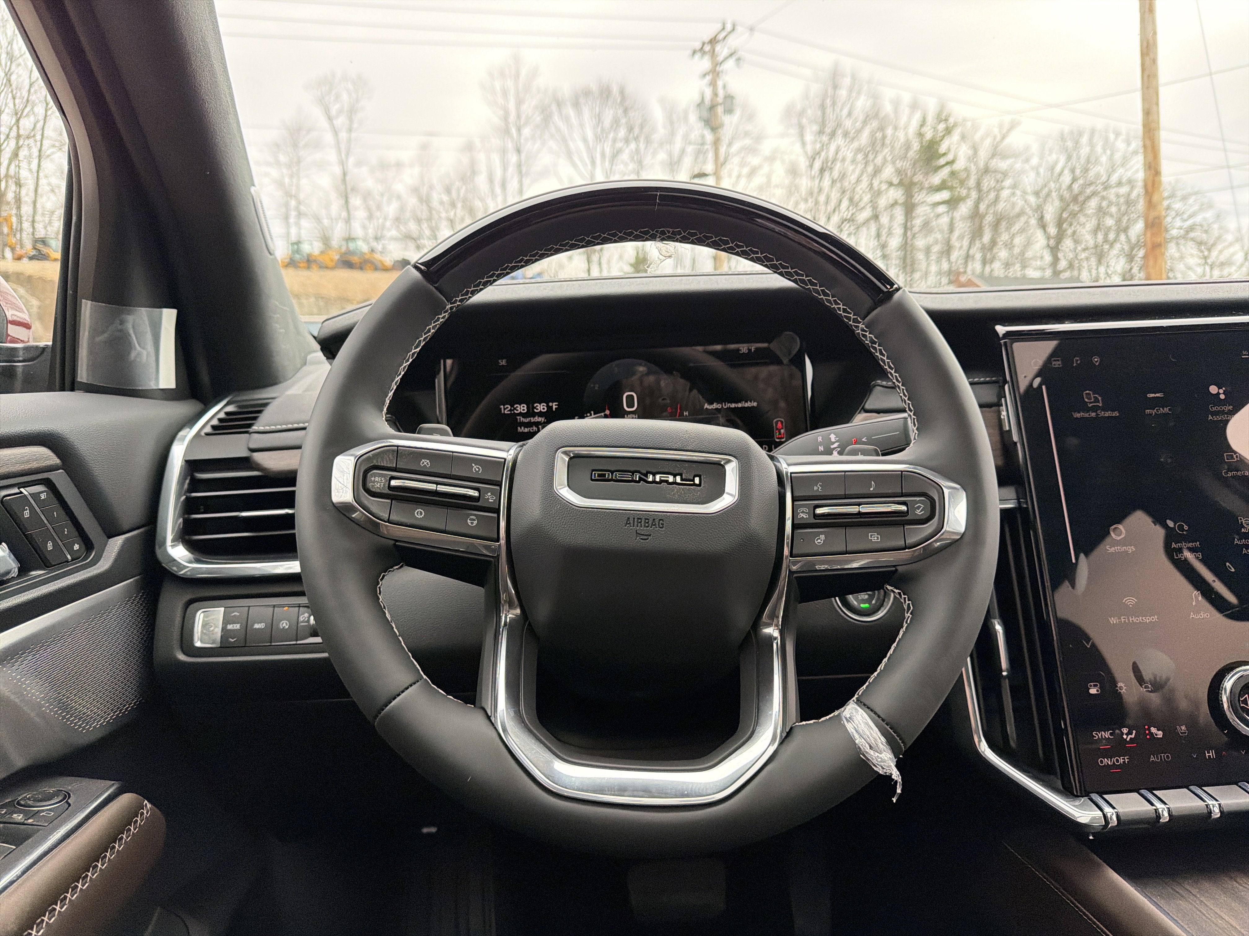 View vehicle photo 4