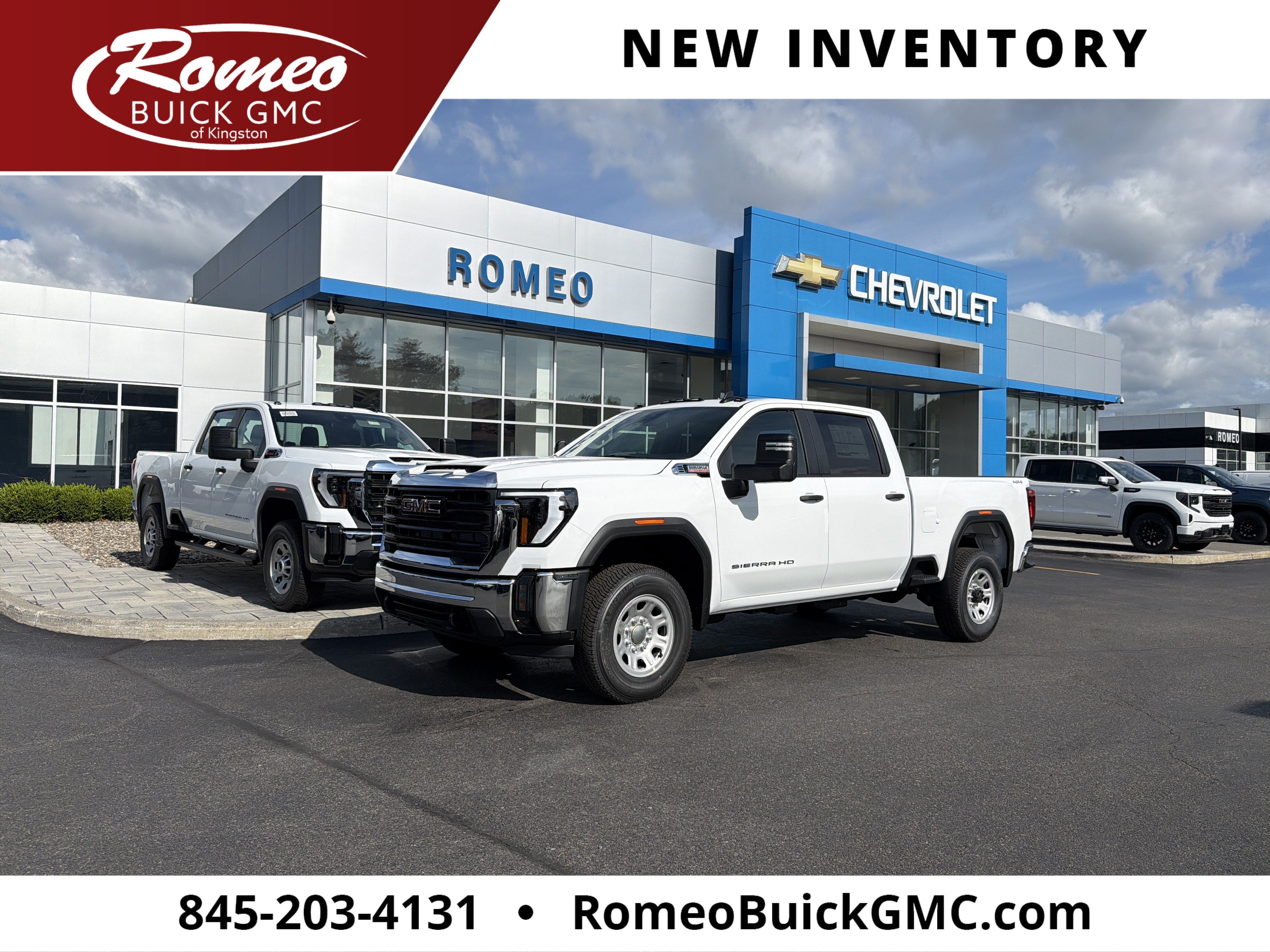 Summit White 2026 GMC Sierra 2500HD Pickup Truck Four-Wheel Drive Automatic