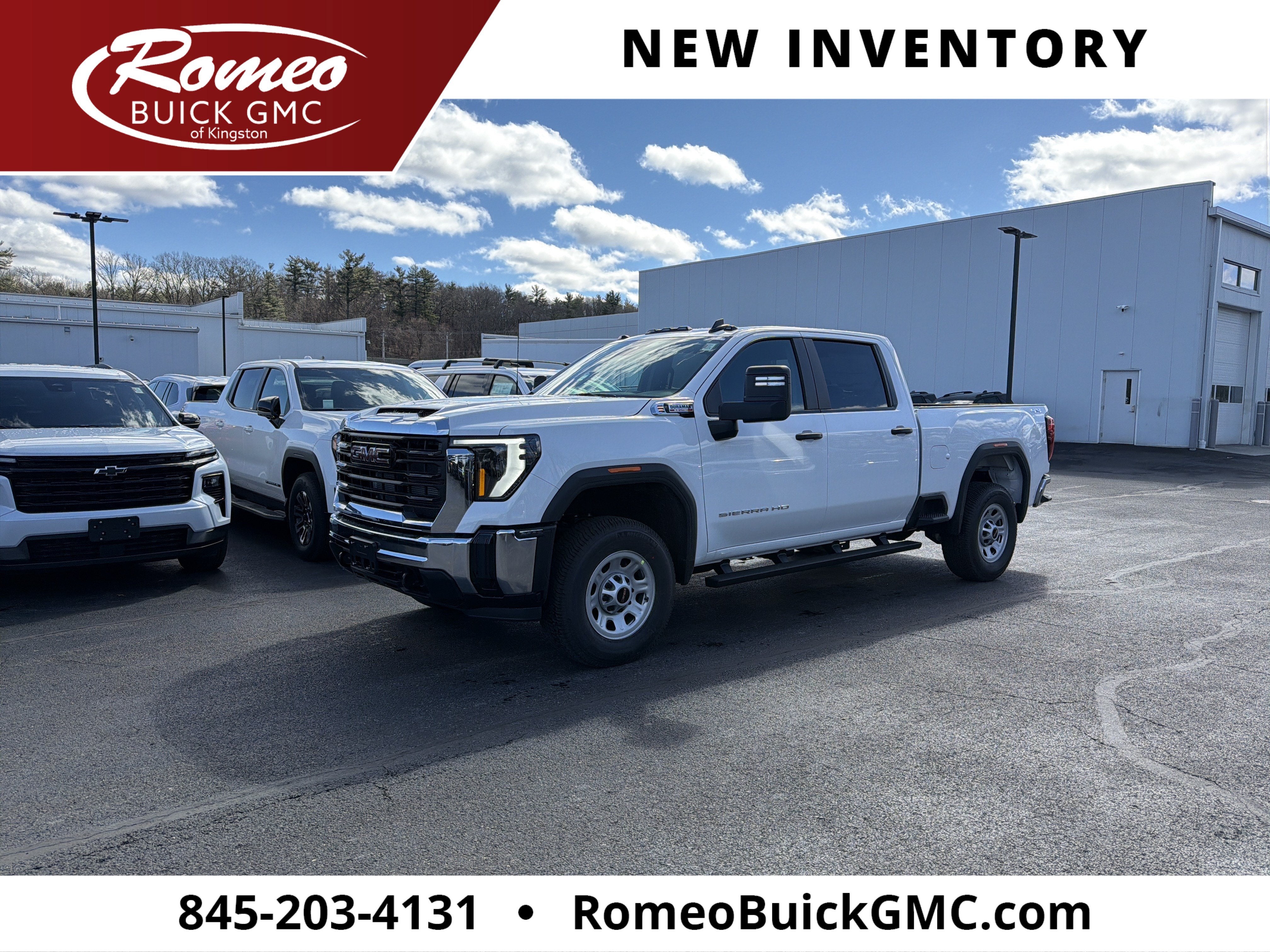 Summit White 2026 GMC Sierra 2500HD Pickup Truck Four-Wheel Drive Automatic