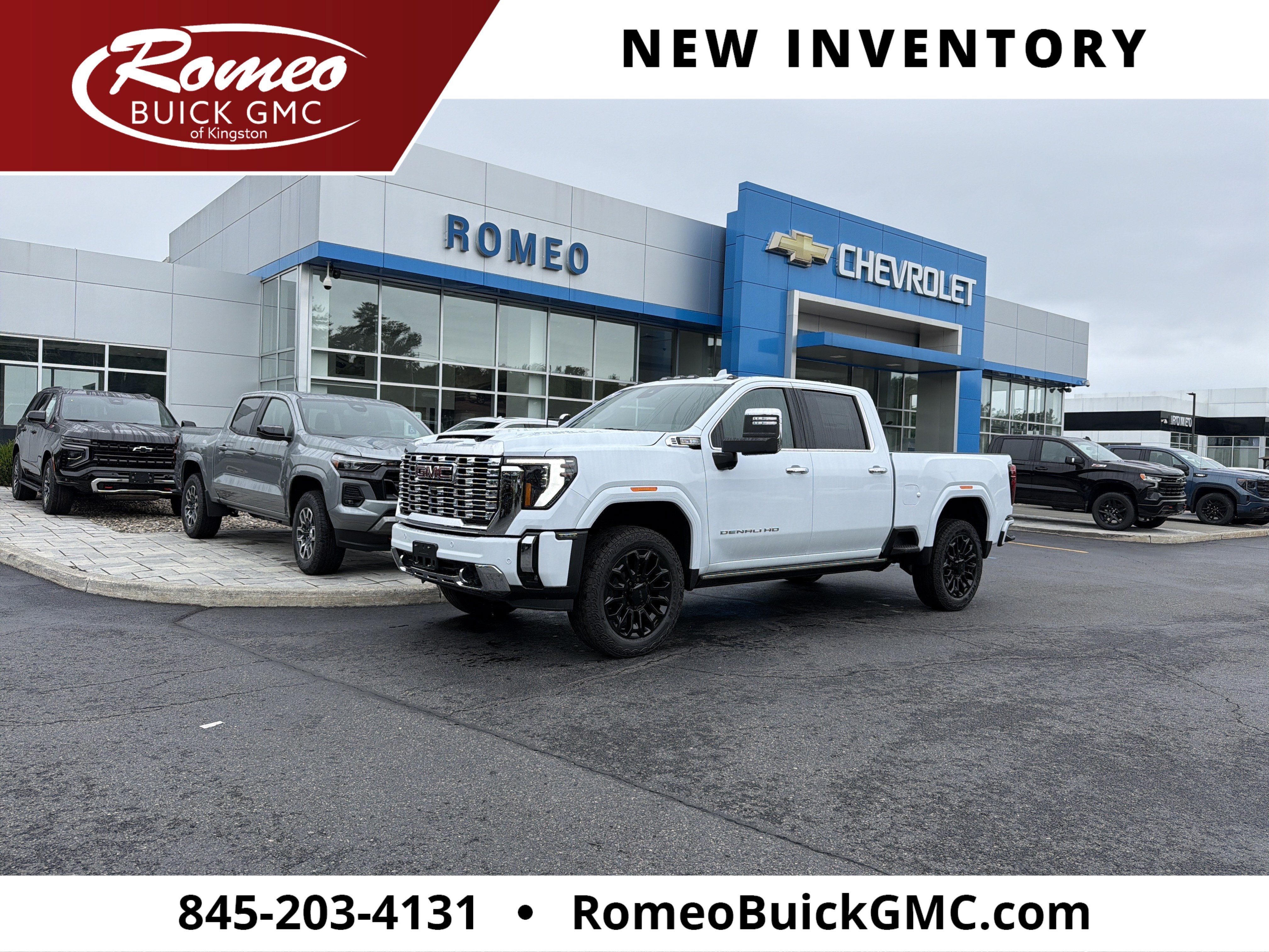 Glacier White Tricoat 2026 GMC Sierra 2500HD Pickup Truck Four-Wheel Drive Automatic