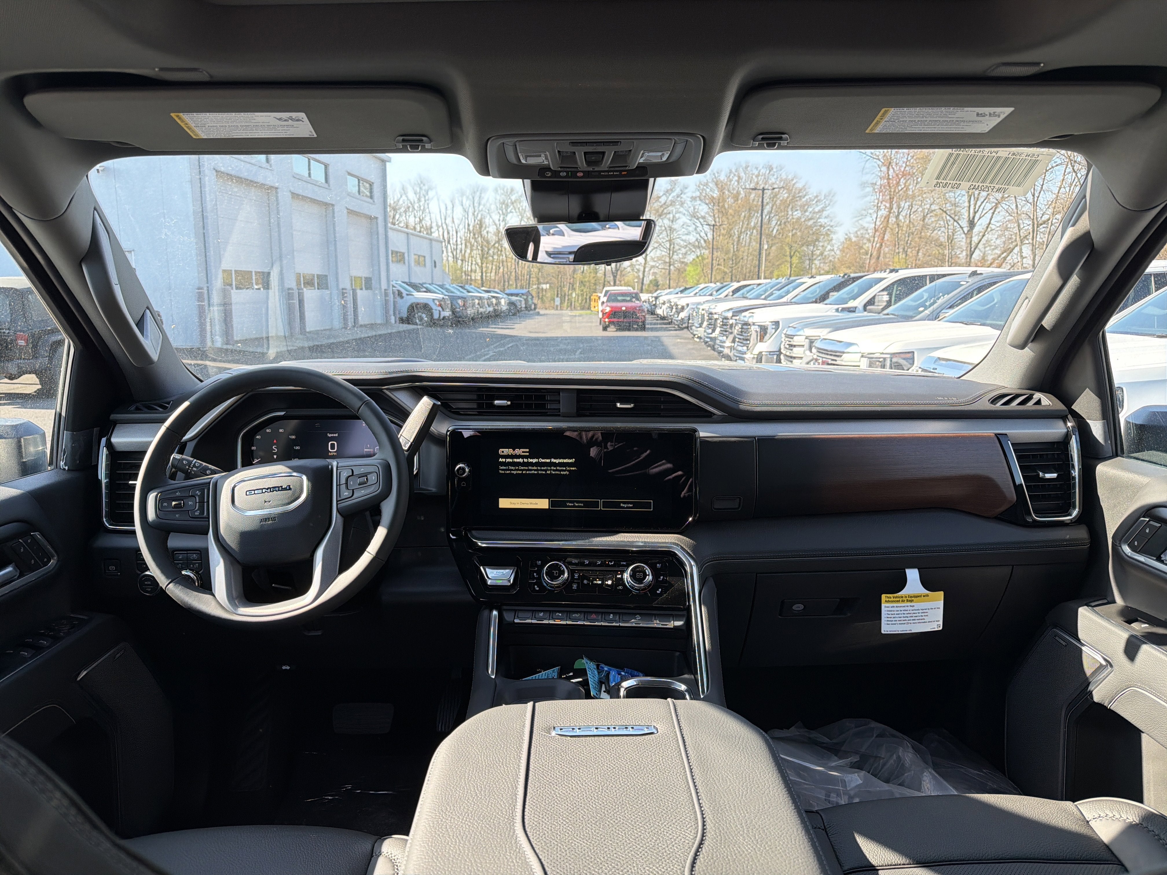 View vehicle photo 6