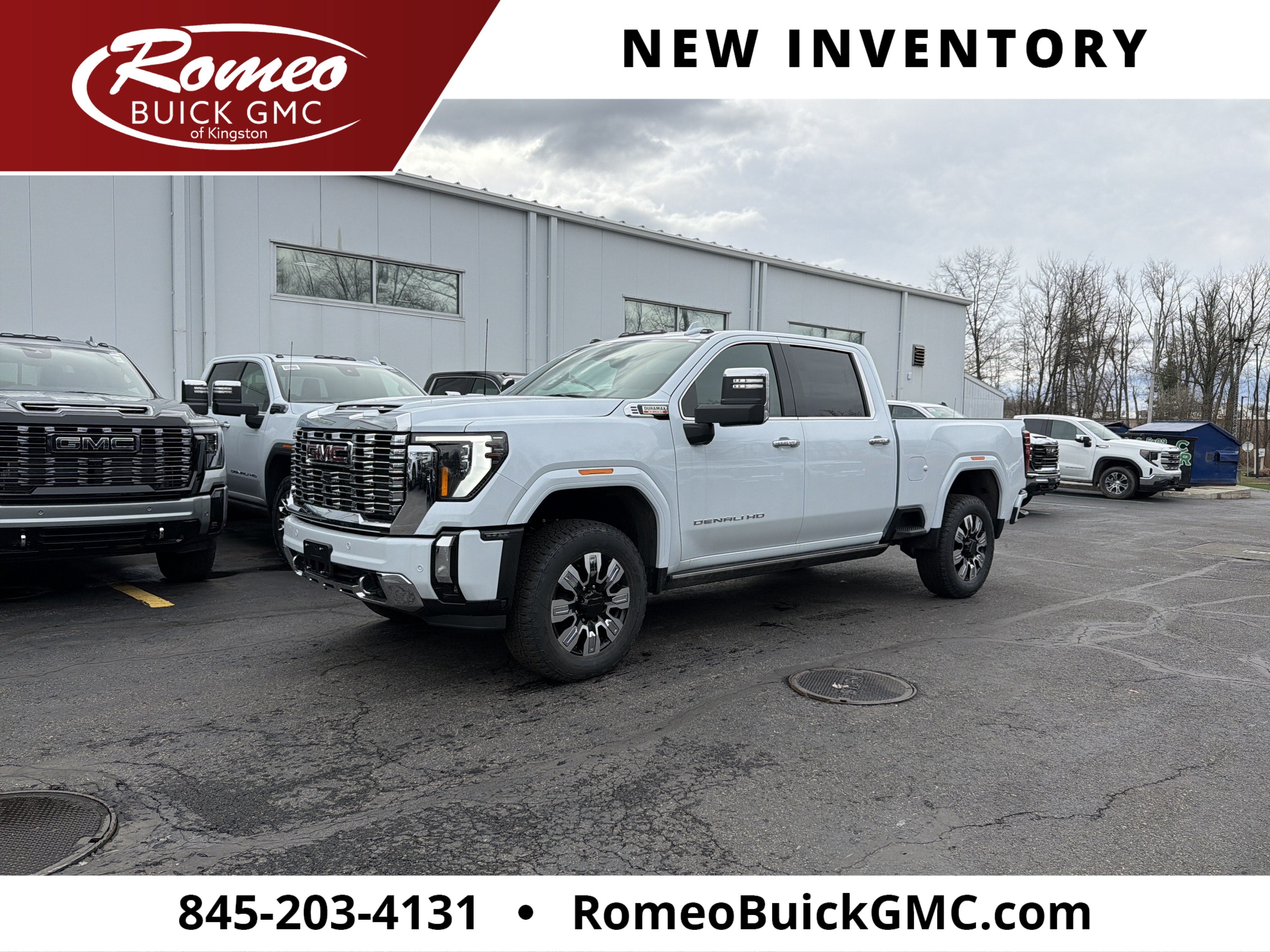 Glacier White Tricoat 2026 GMC Sierra 2500HD Pickup Truck Four-Wheel Drive Automatic