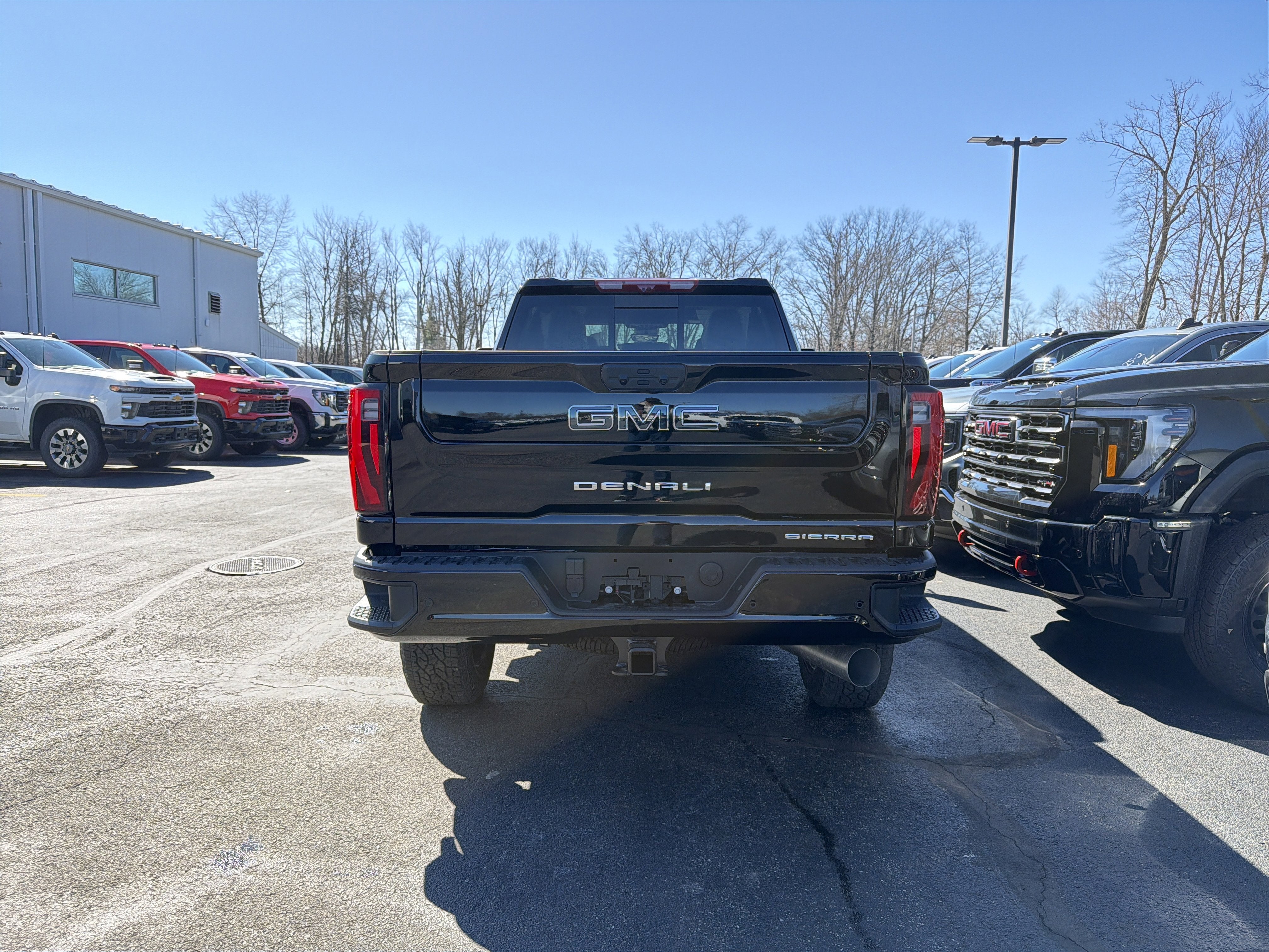 View vehicle photo 3