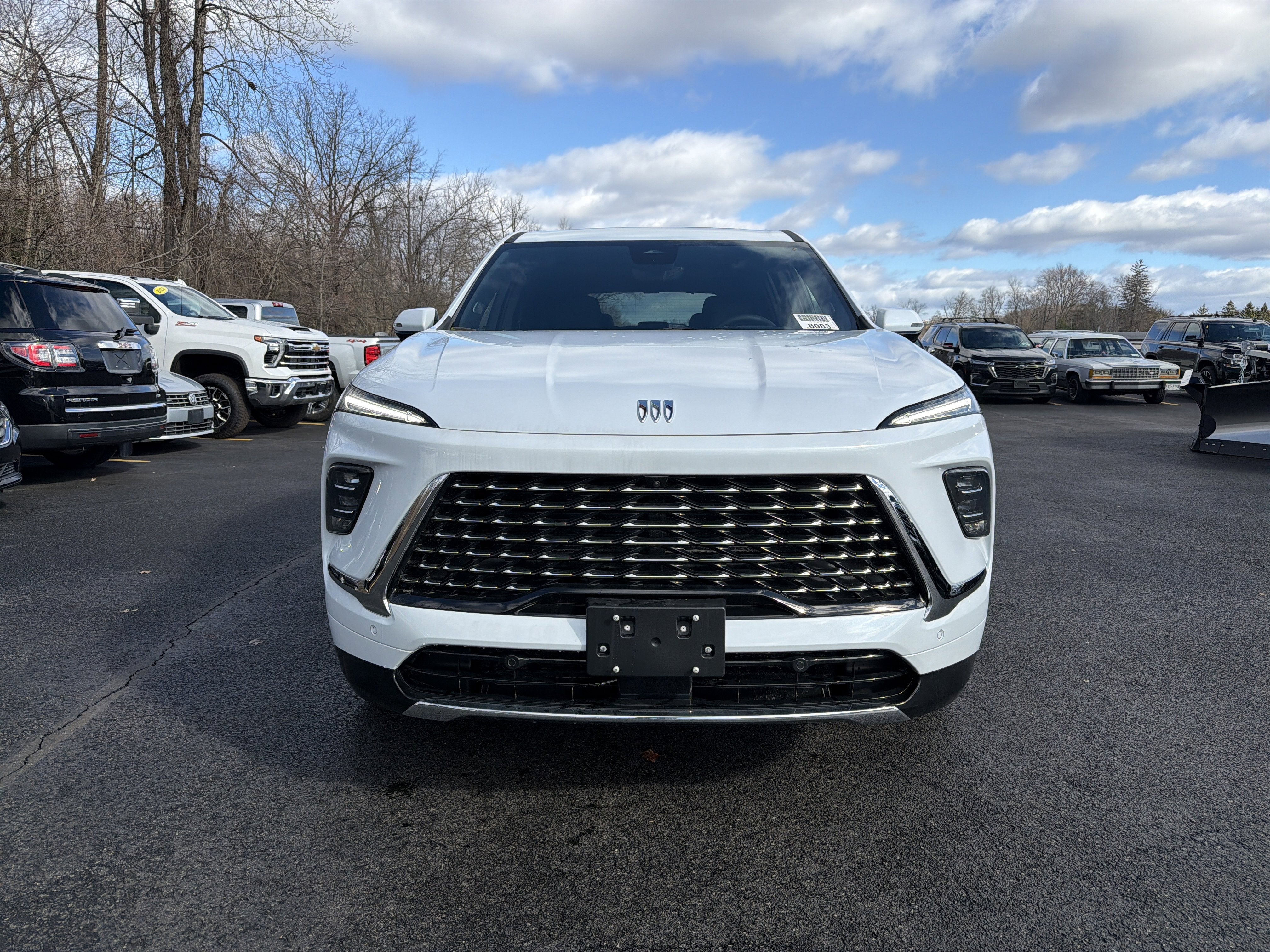 View vehicle photo 2