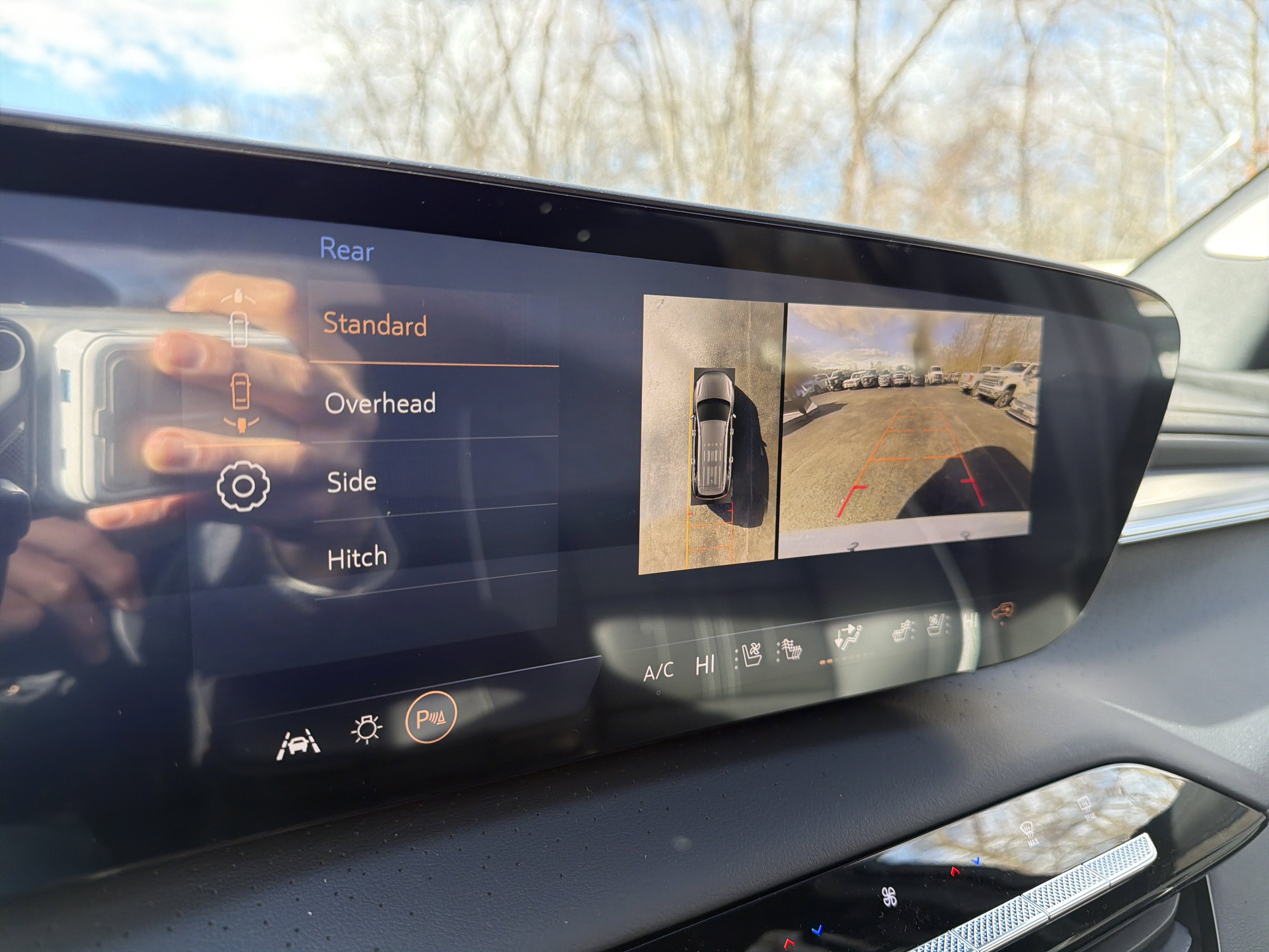 View vehicle photo 7