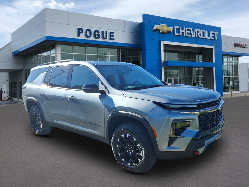 Sterling Gray Metallic 2027 Chevrolet Traverse SUV / Crossover Four-Wheel Drive Automatic