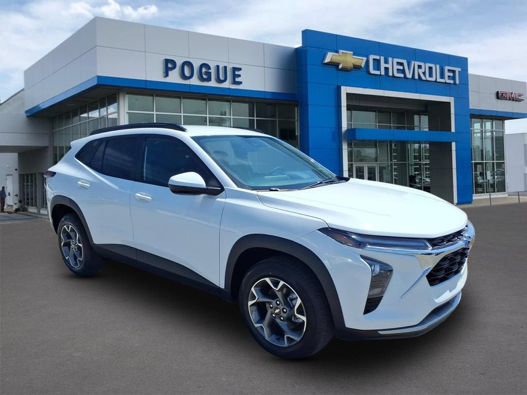 Summit White 2026 Chevrolet Trax SUV / Crossover Front-Wheel Drive Automatic