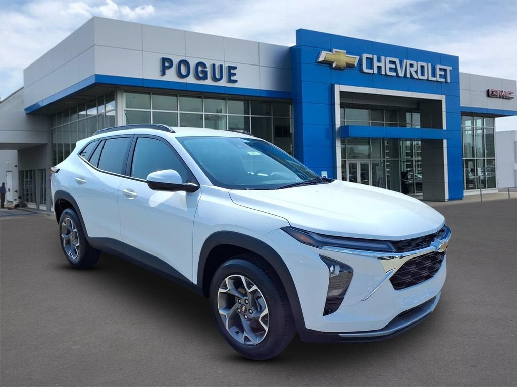 Summit White 2026 Chevrolet Trax SUV / Crossover Front-Wheel Drive Automatic